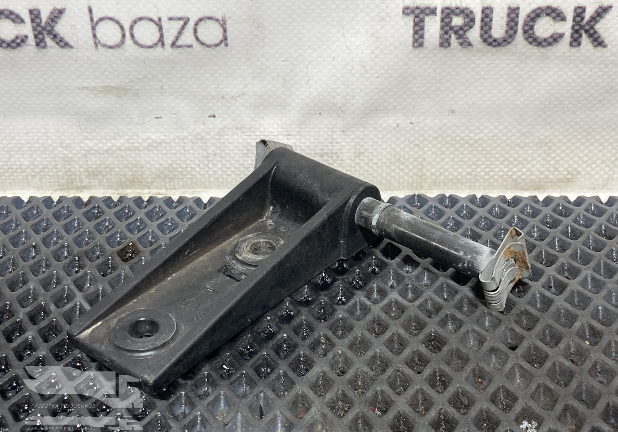 9607932450 Шарнир капота