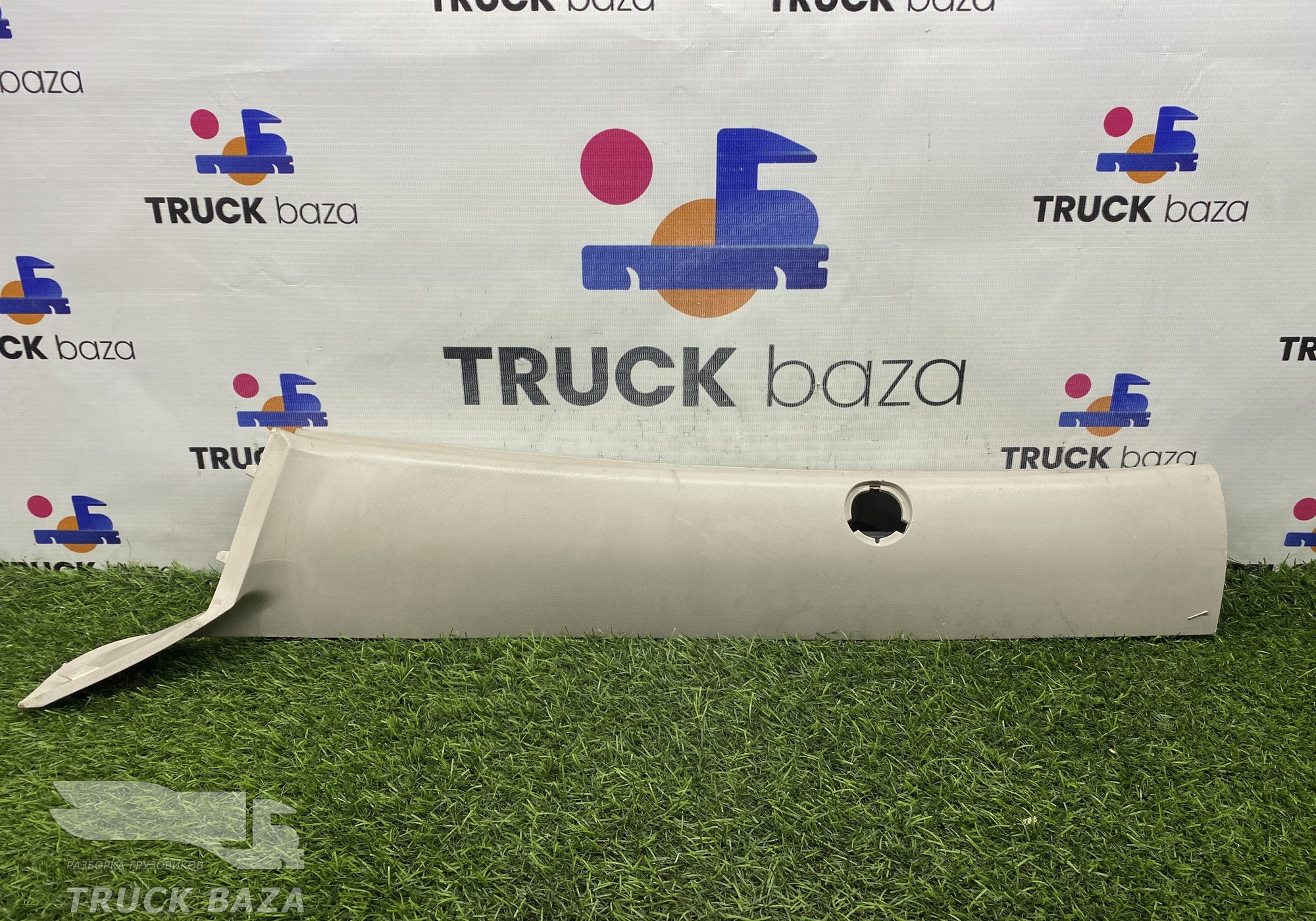 549015302127 Накладка стойки левая для КАМАЗ 54901