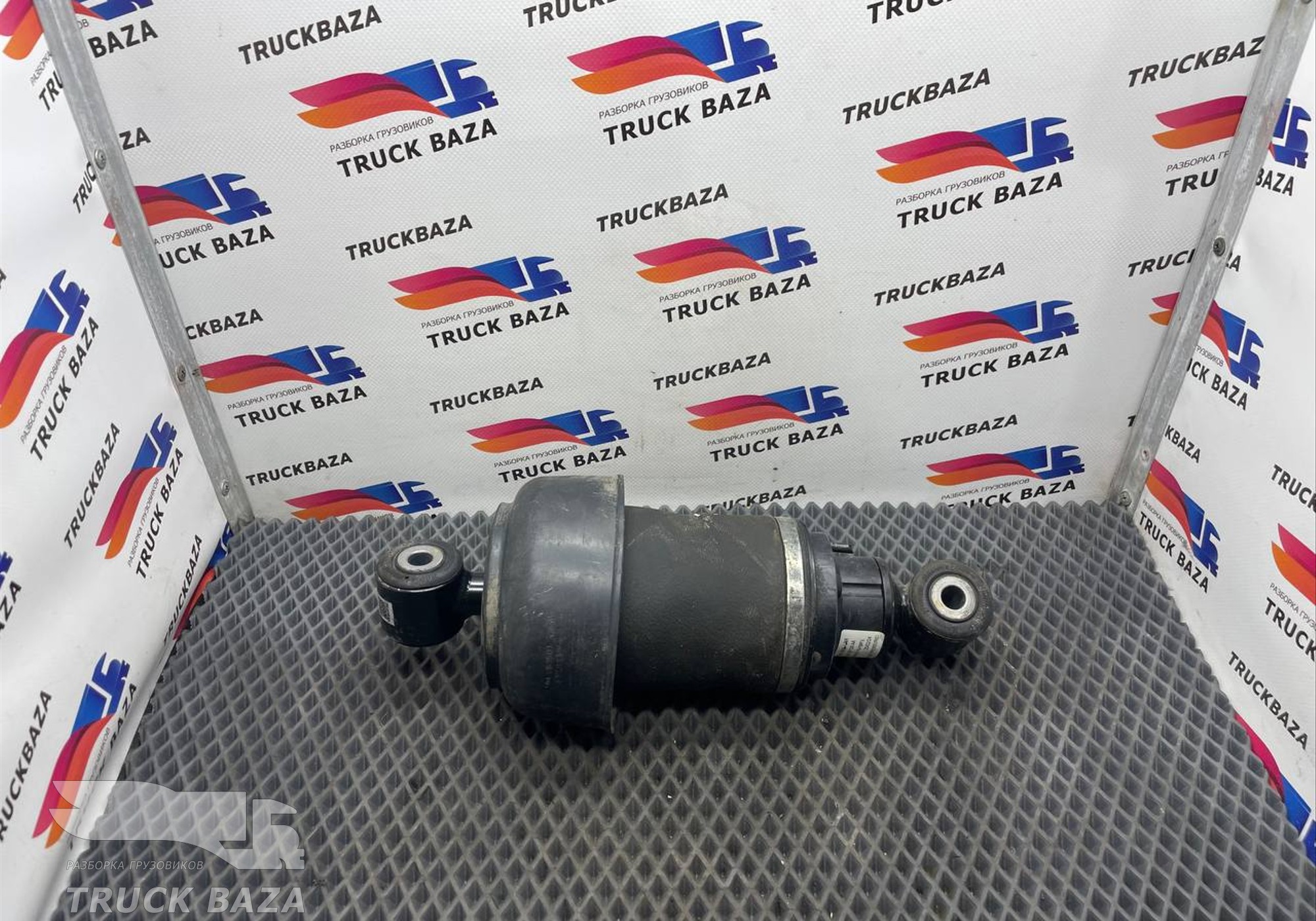 R308615402 Пневмоамортизатор кабины передний для Ford F-MAX (с 2018)