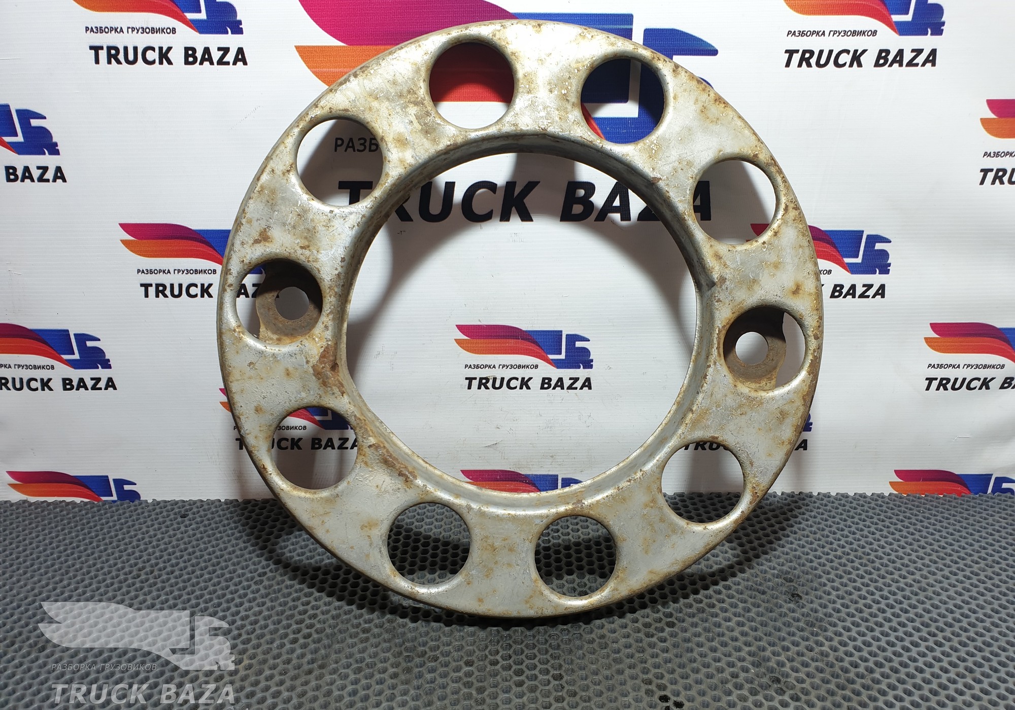 1075226 Колпак декоративный для Volvo FH