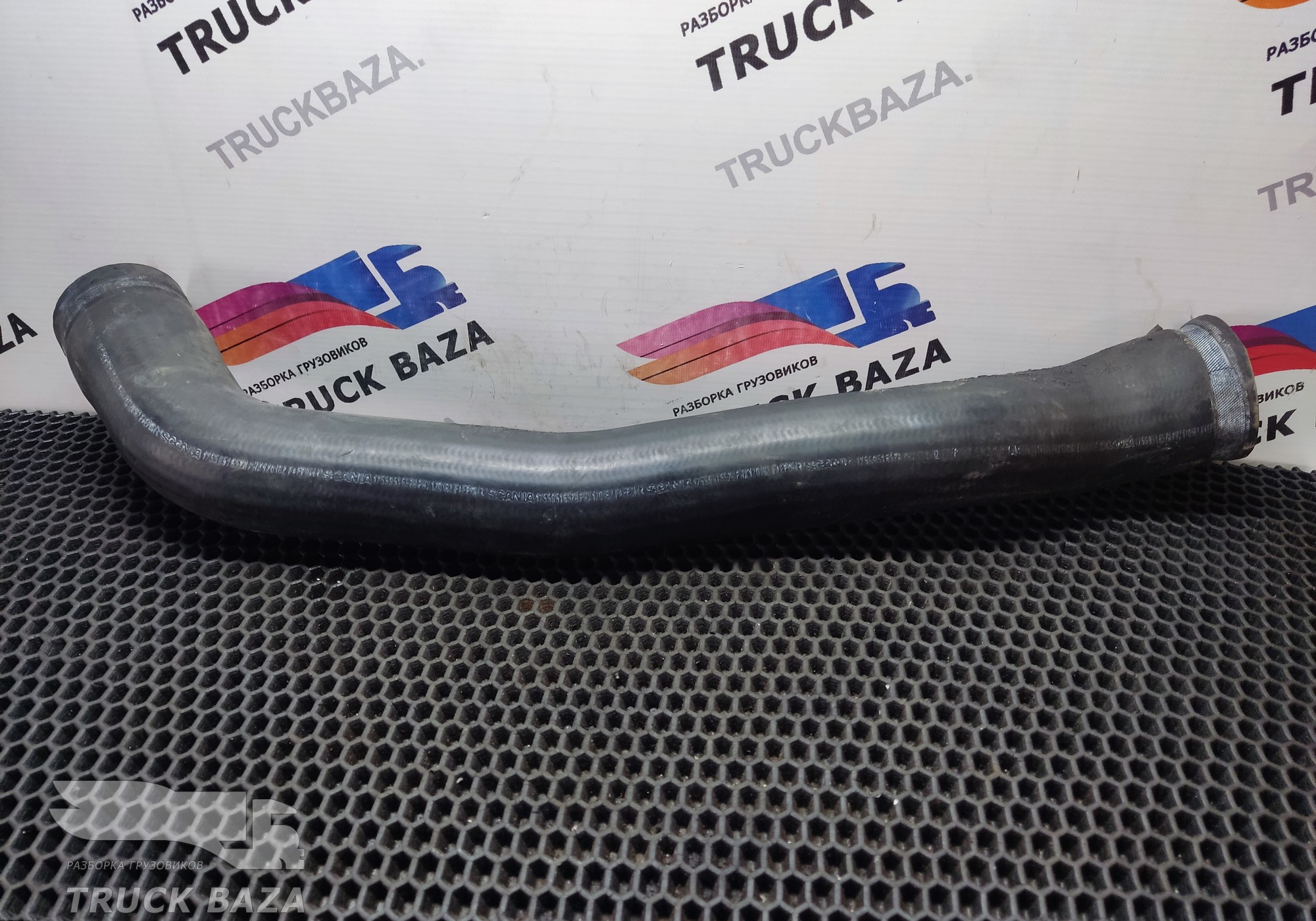 1755951 Патрубок радиатора для Scania 5-series