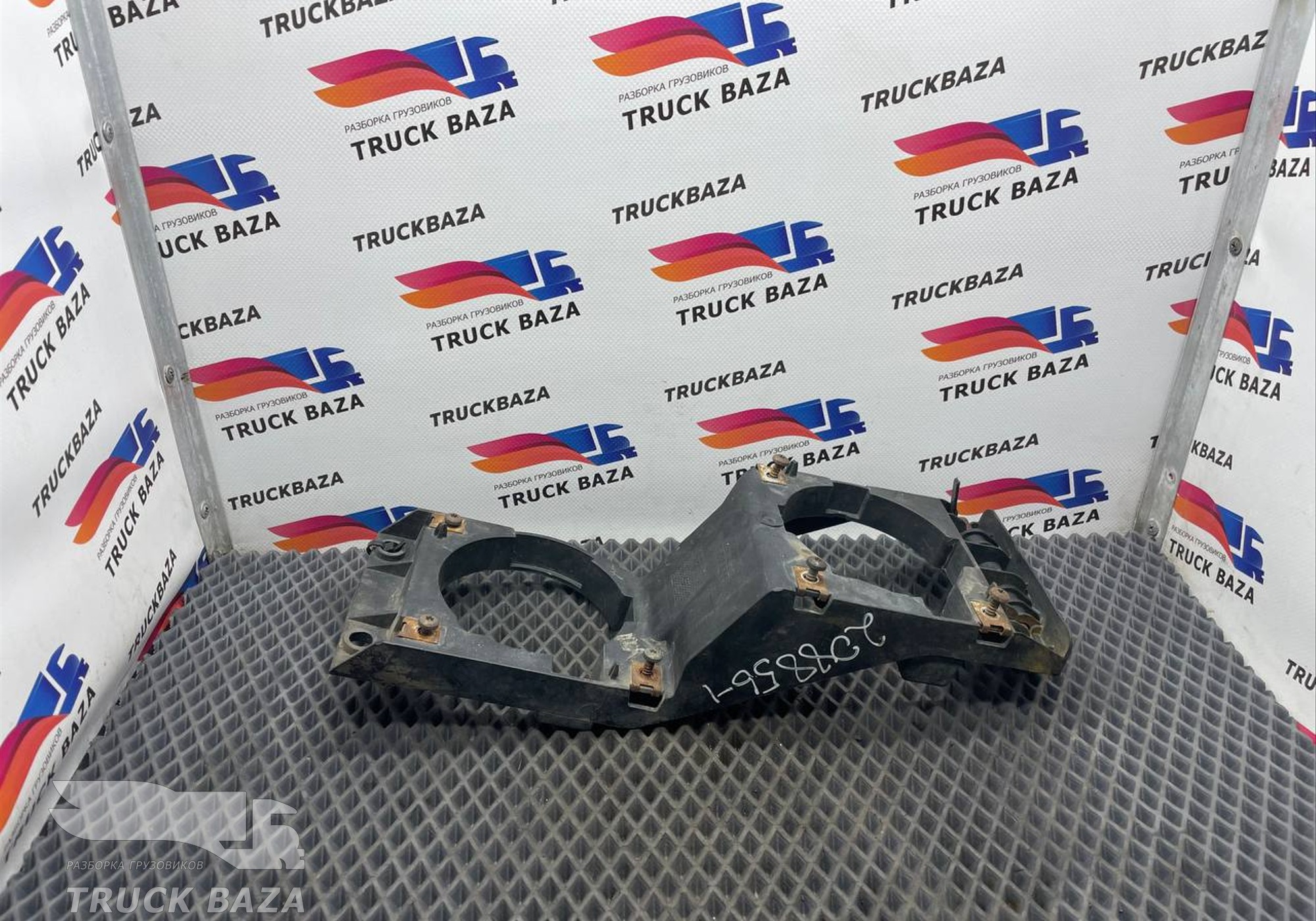 1786695 Фара противотуманная правая для Scania 4-series R (с 1995 по 2007)