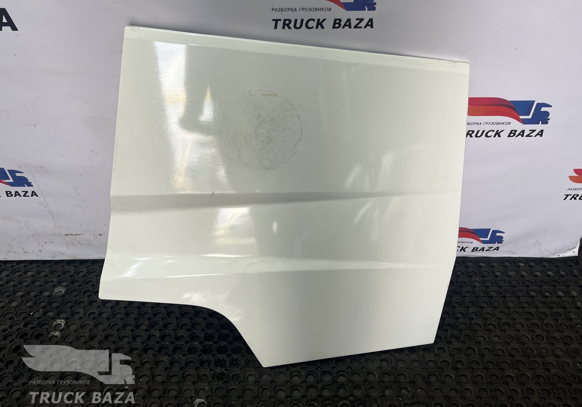 7482376273 Крышка инструментального ящика левого для Renault T (с 2013)