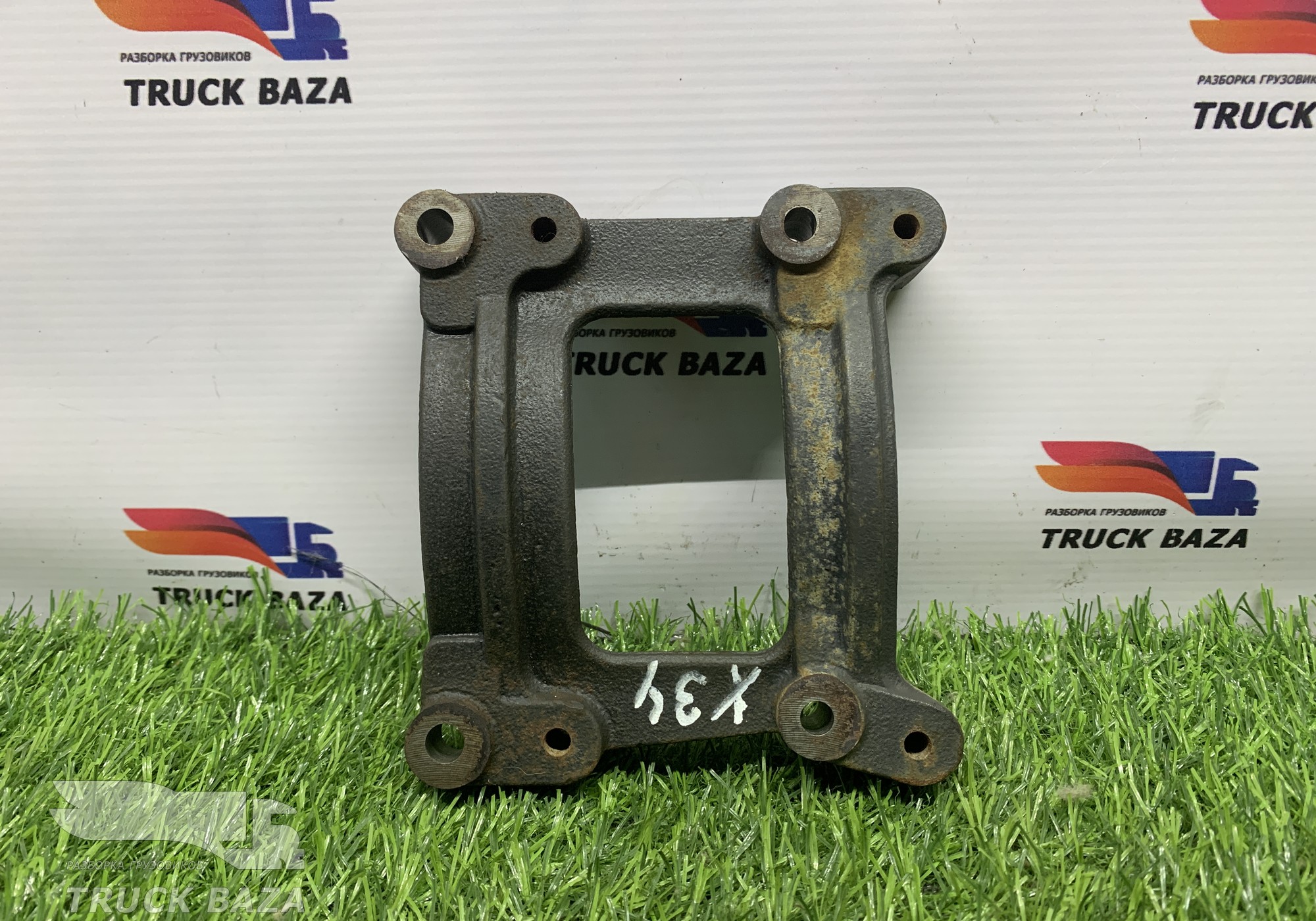 2027600 Кронштейн компрессора для Daf XF106 (с 2012)