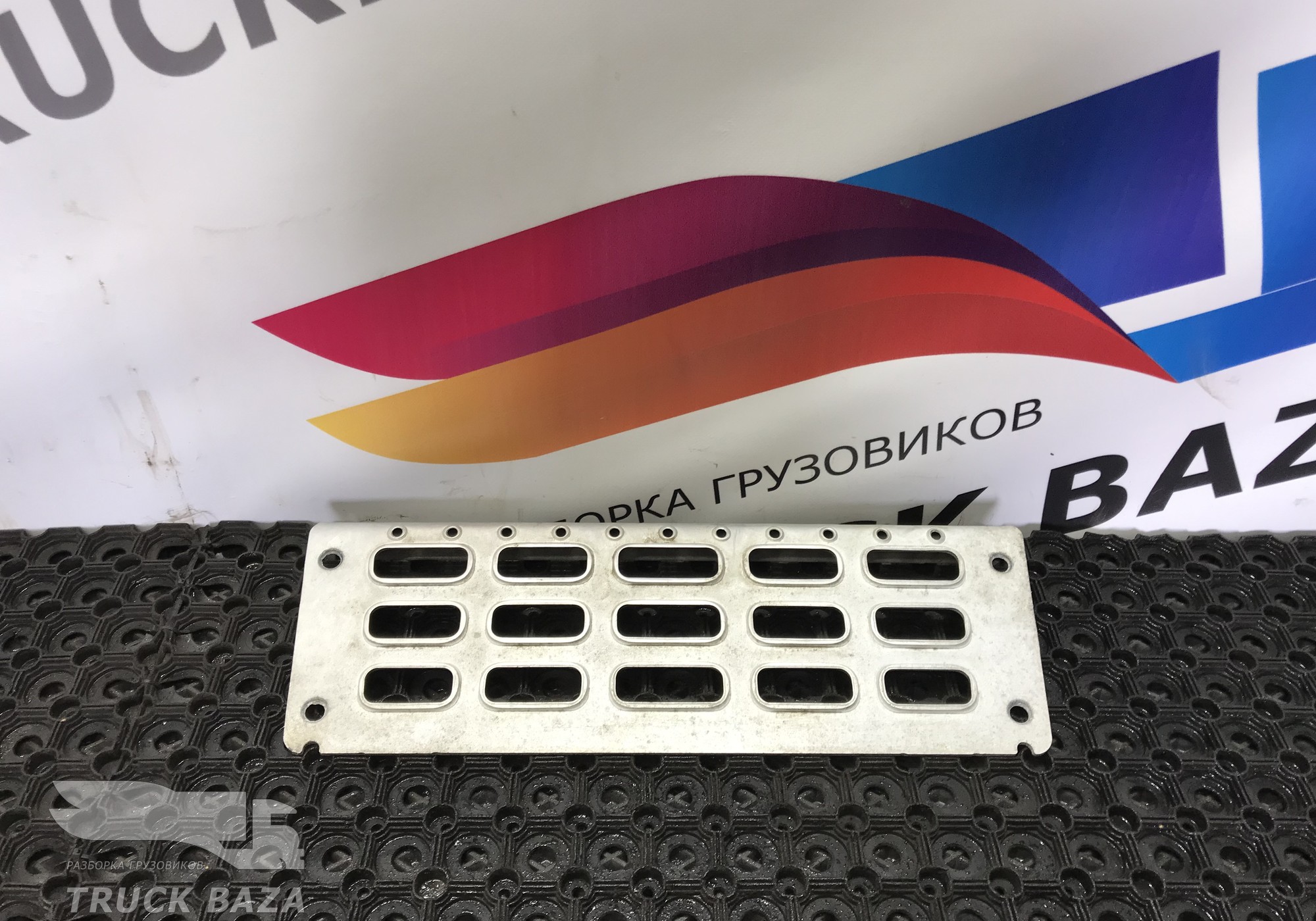 20379439 Площадка подножки для Volvo FH 3 (с 2008 по 2012)