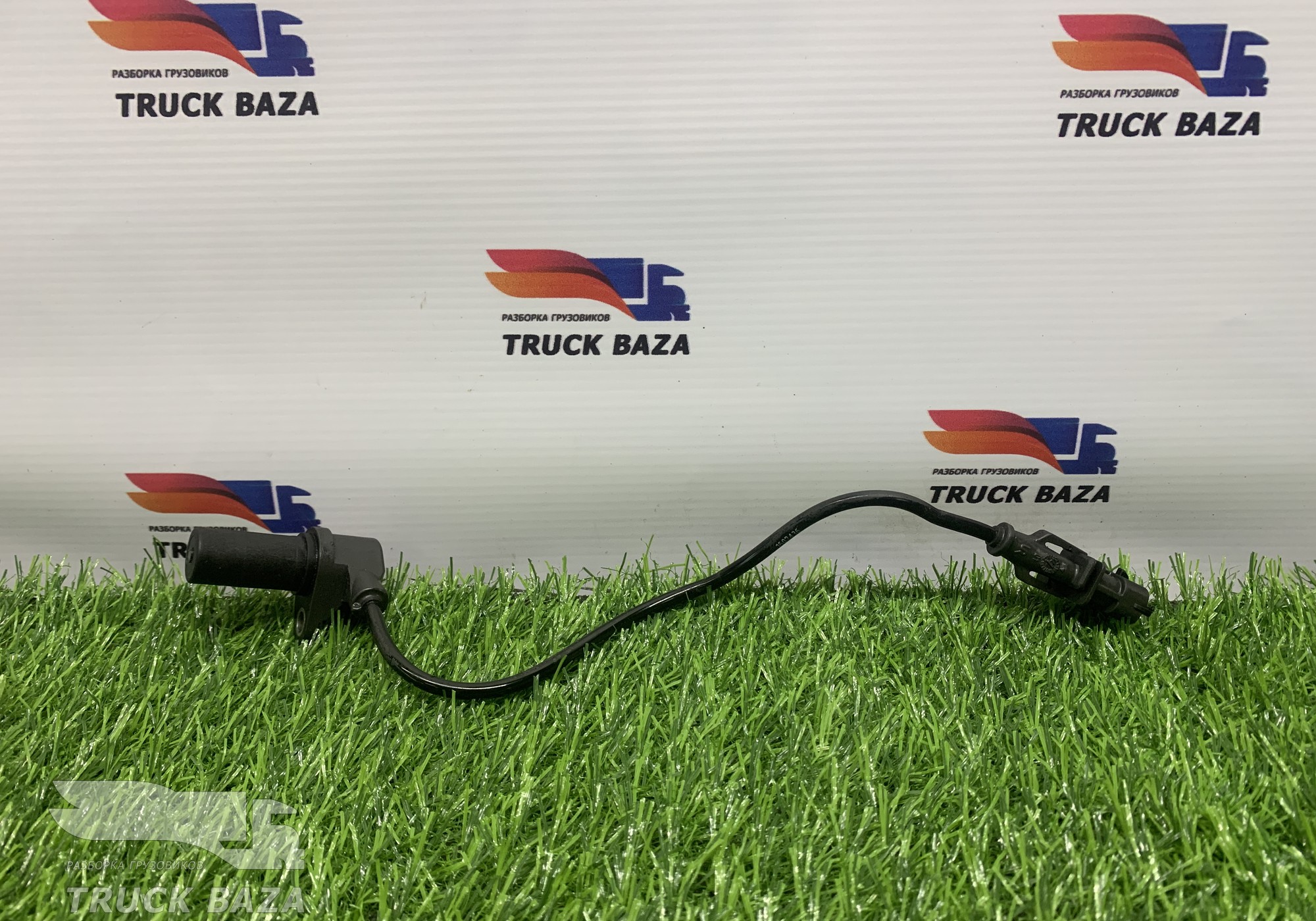 0281002 Датчик положения коленвала