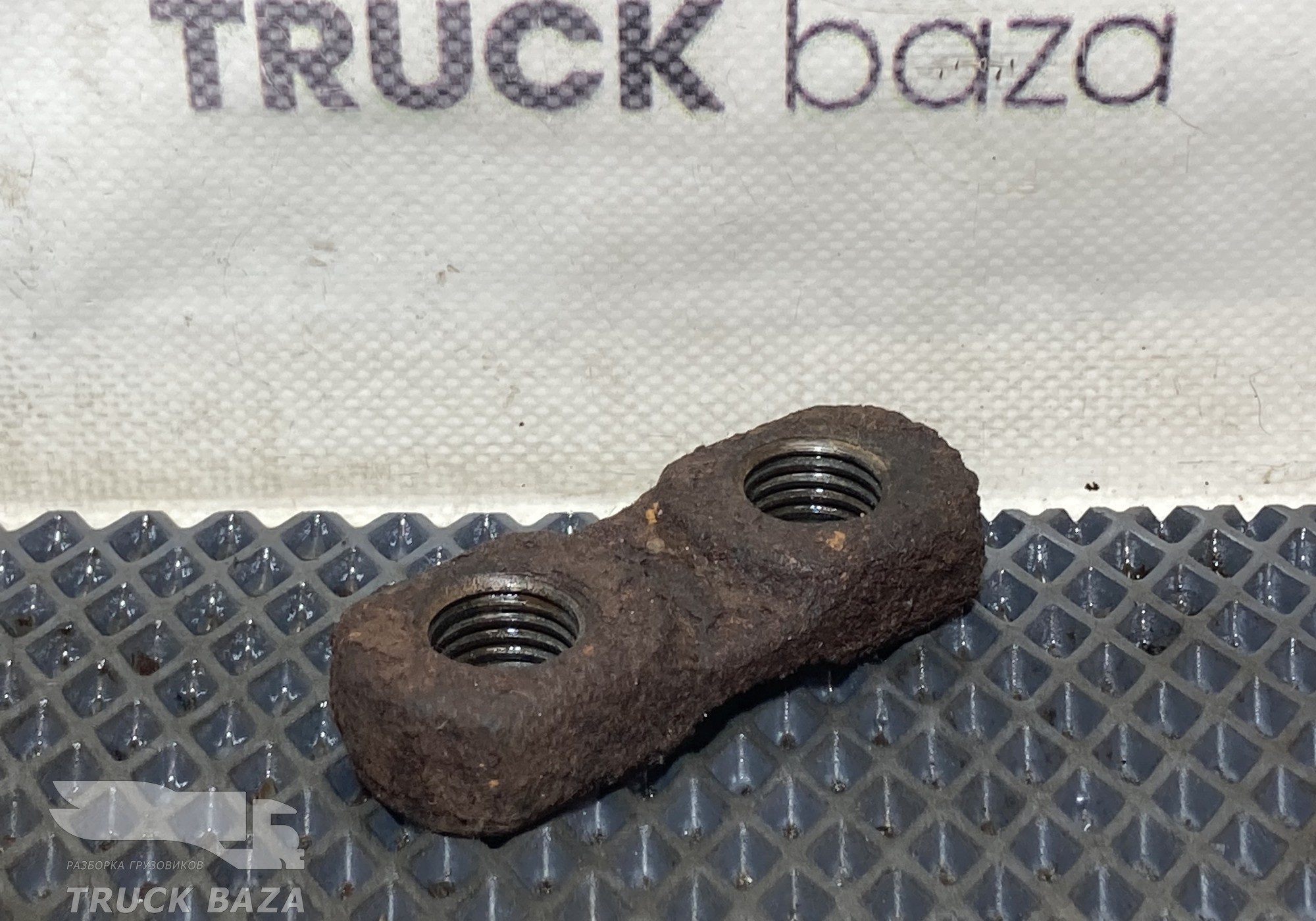 2143399 Держатель гайки