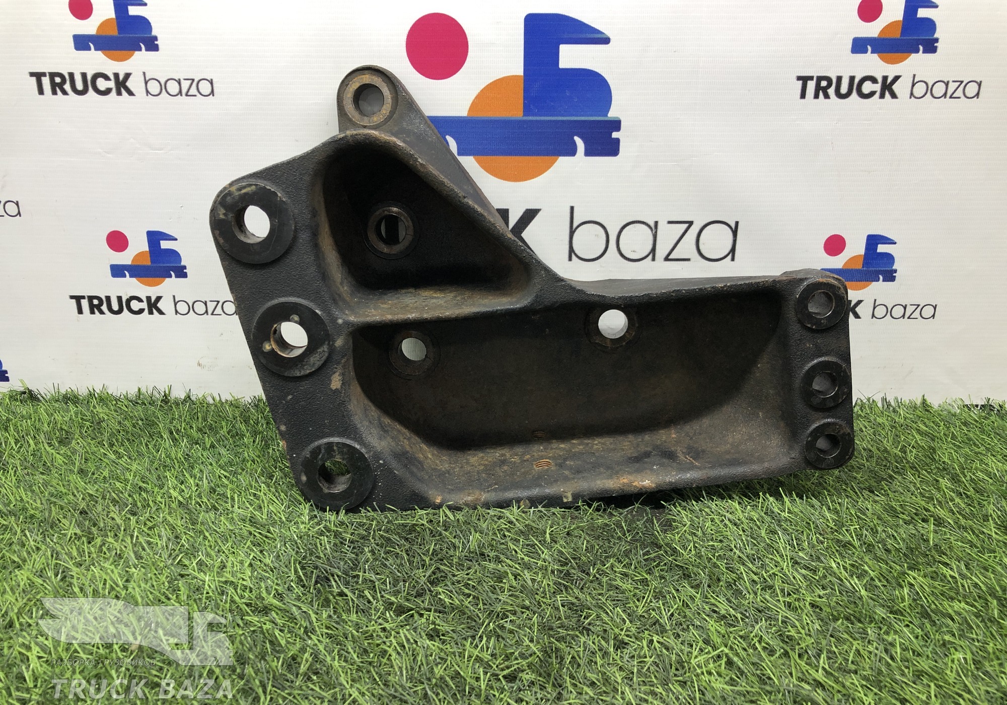 81461103164 Кронштейн ГУРа