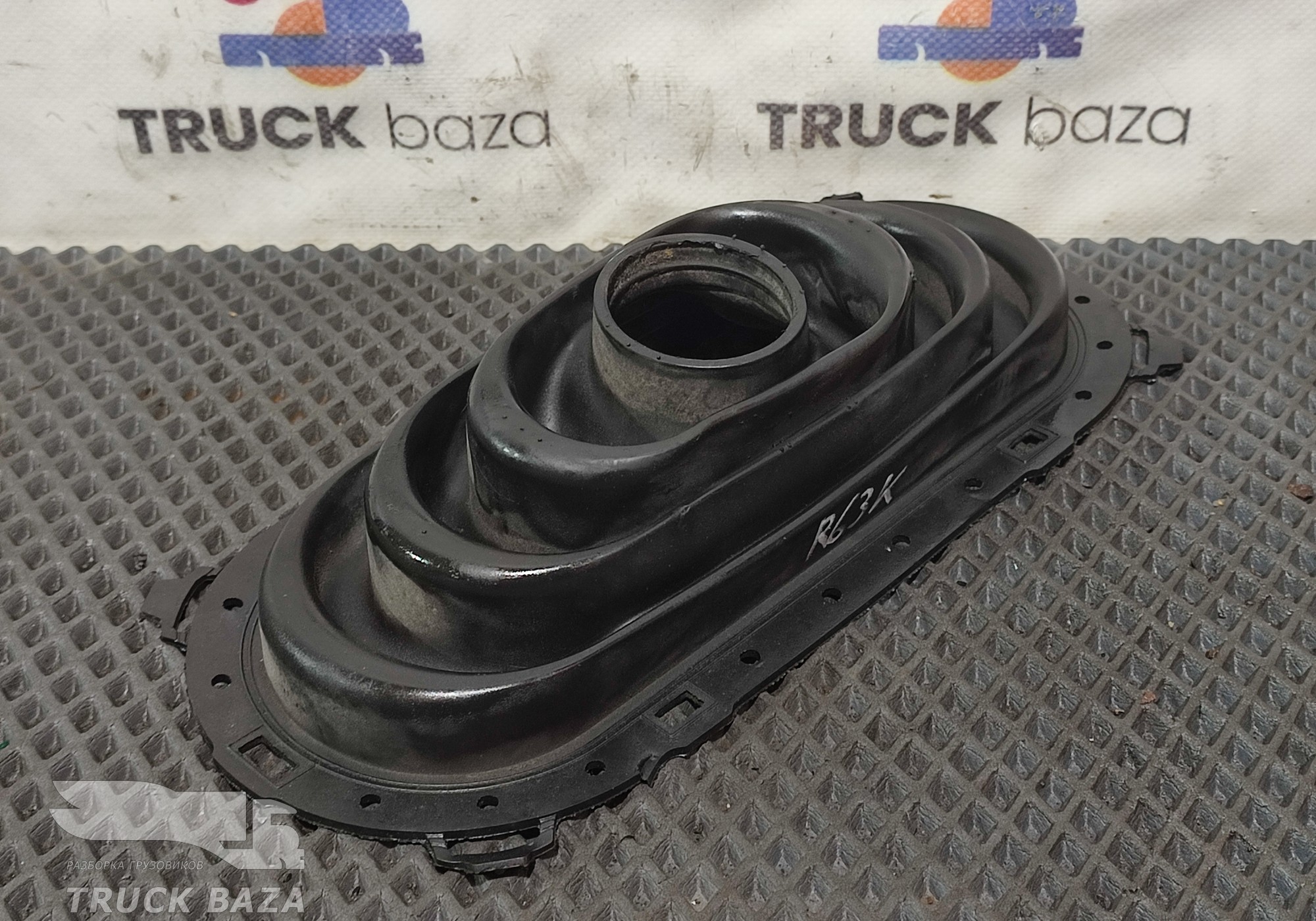 7482225144 Пыльник рулевого вала для Renault T (с 2013)