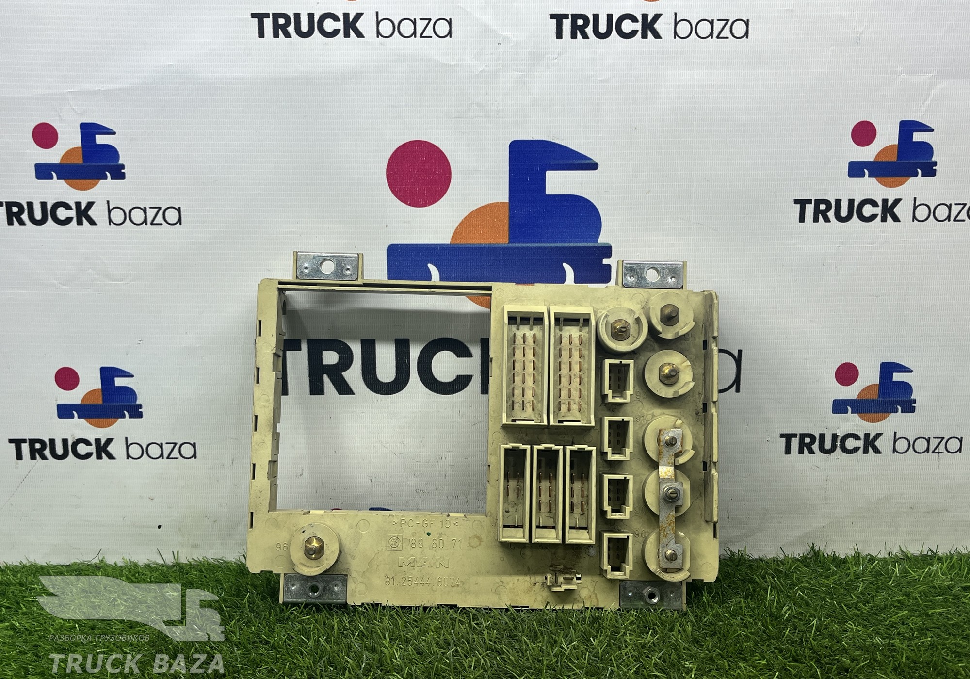 81254446074 Блок предохранителей для Man TGS I (с 2007)