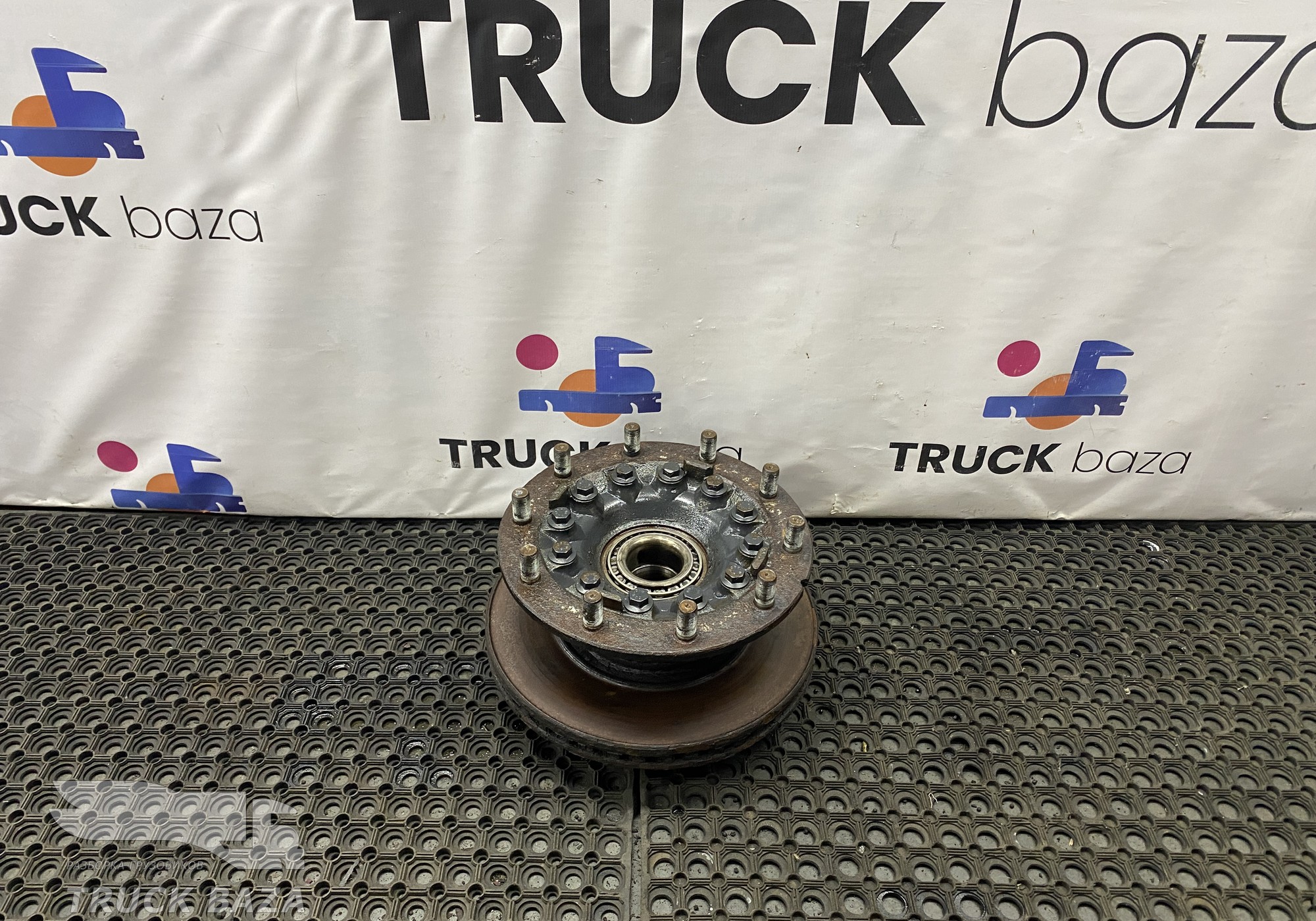 7179854 Ступица передняя для Iveco