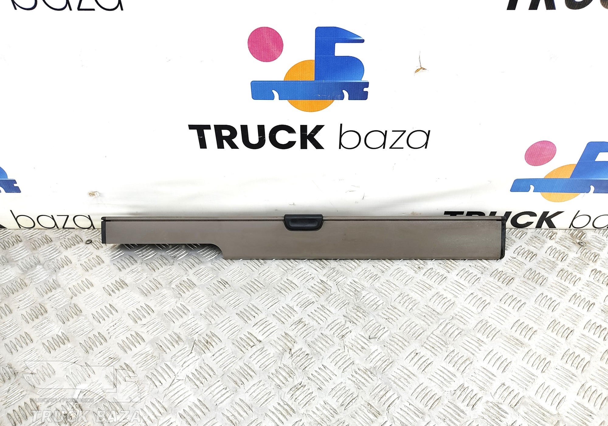 1790996 Солнцезащитная шторка боковая левая для Daf XF105 (с 2005)