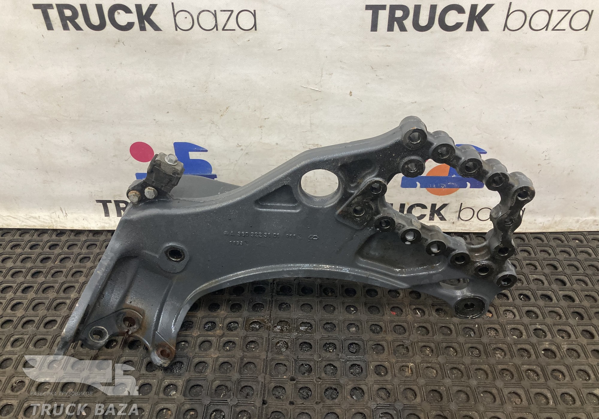 A9603223101 Кронштейн рессоры передней левый для Mercedes-Benz Actros New Actros MP4 (с 2011)