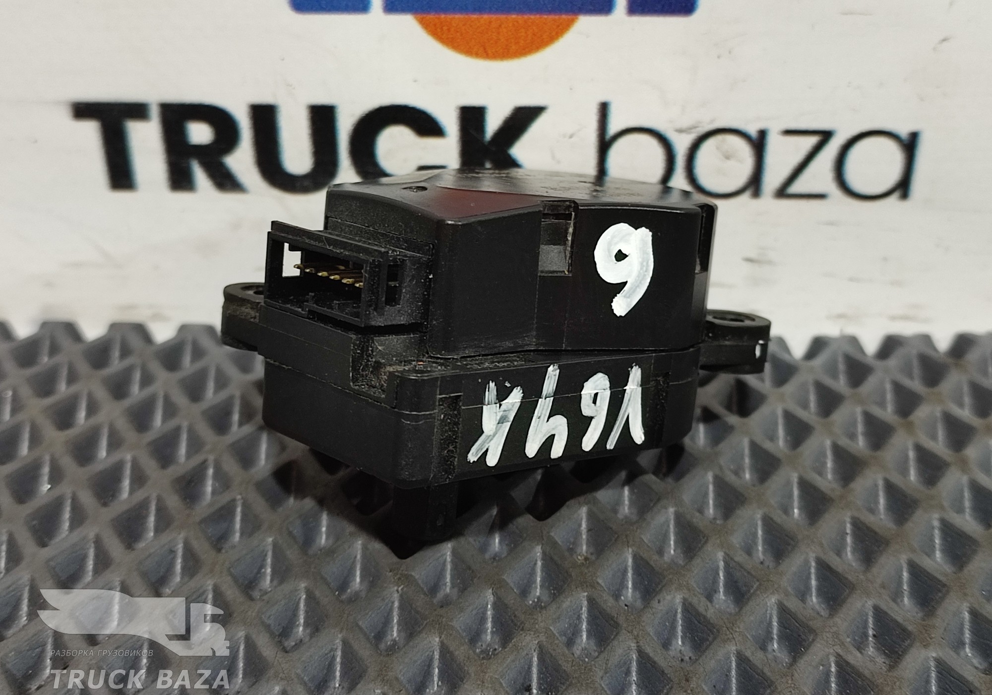 7584004 Моторчик отопителя для Volvo FH 4 (с 2012)