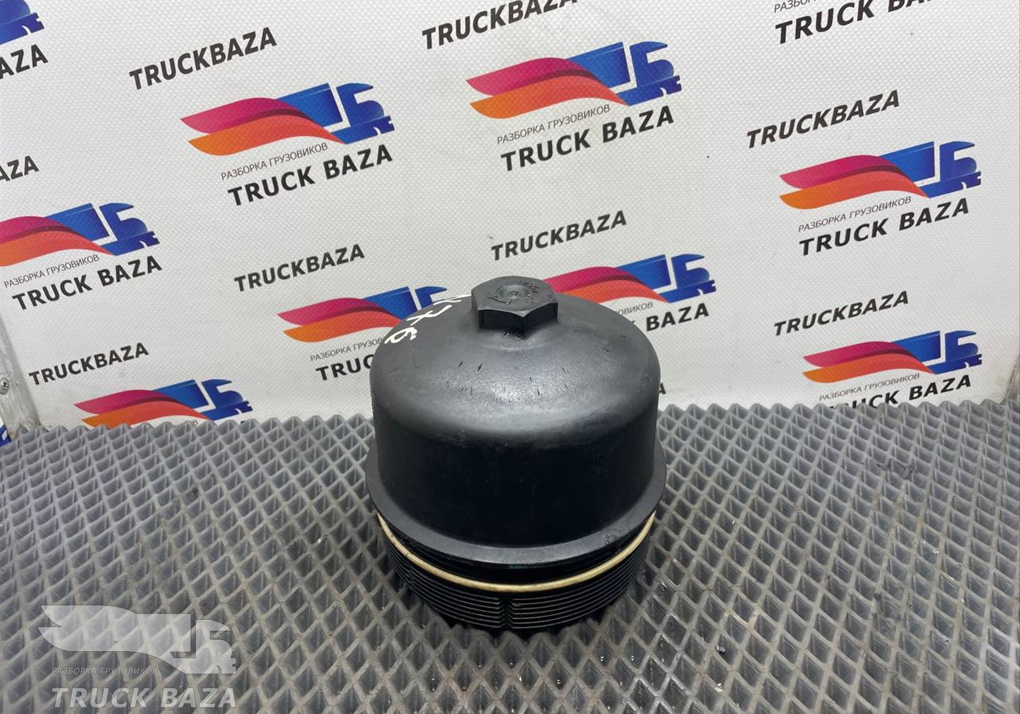 1048279S01 Крышка масляного фильтра для Man TGX TG3 (с 2020)