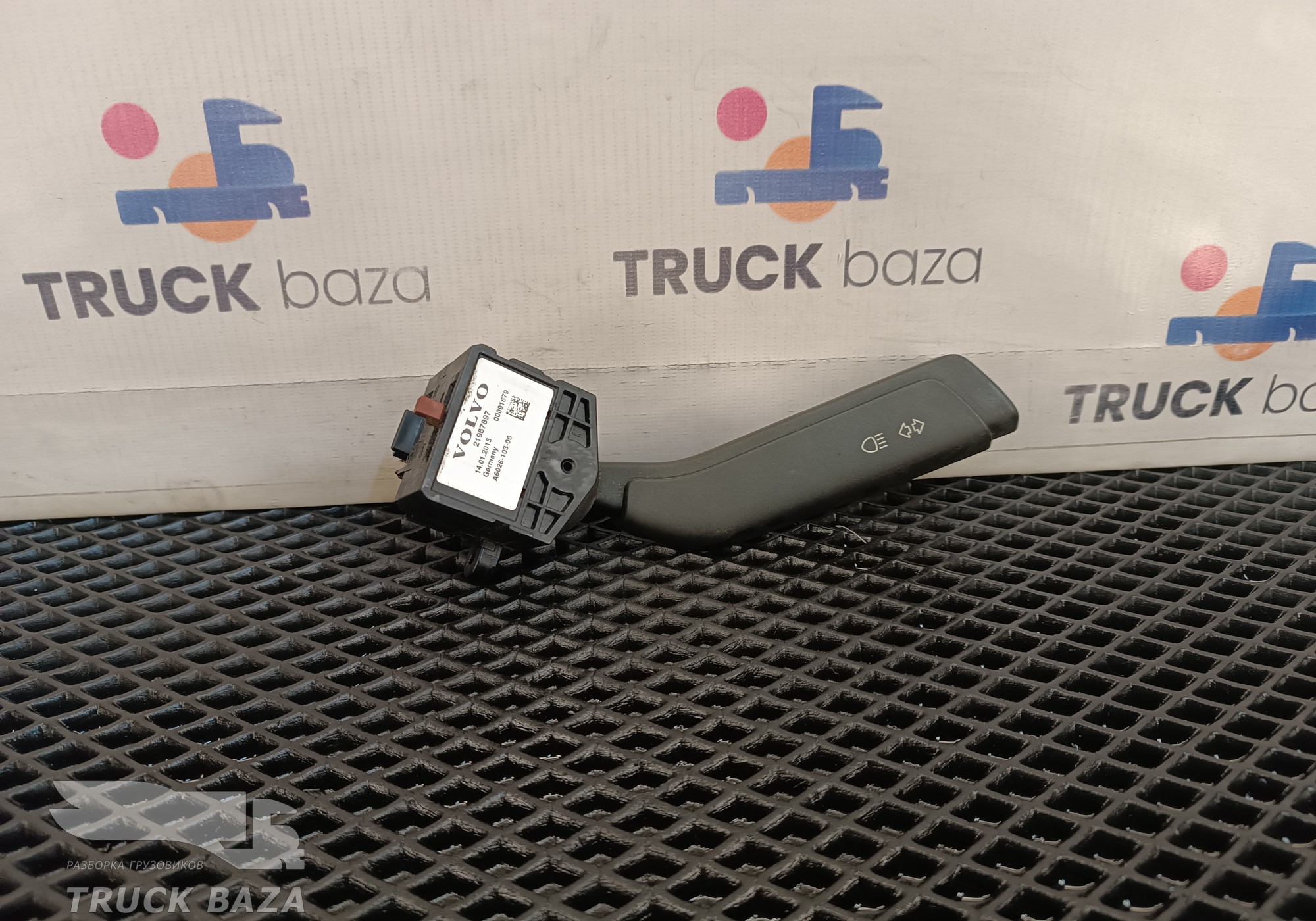 21967897 Переключатель повортников для Volvo FM III (с 2013)