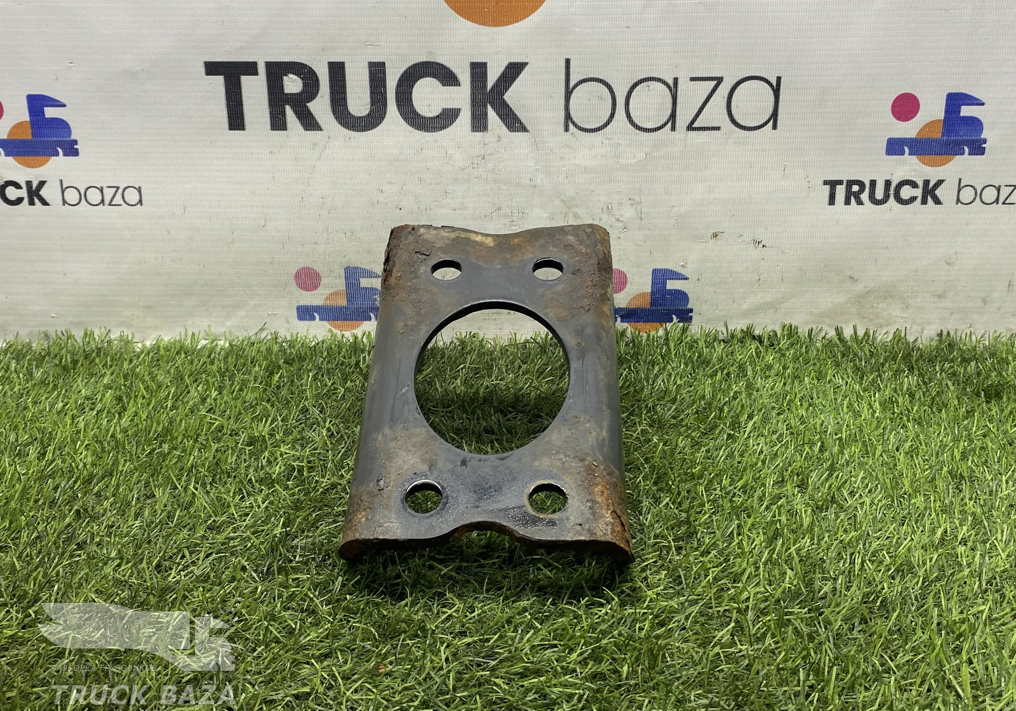 81437400195 Кронштейн амортизатора переднего