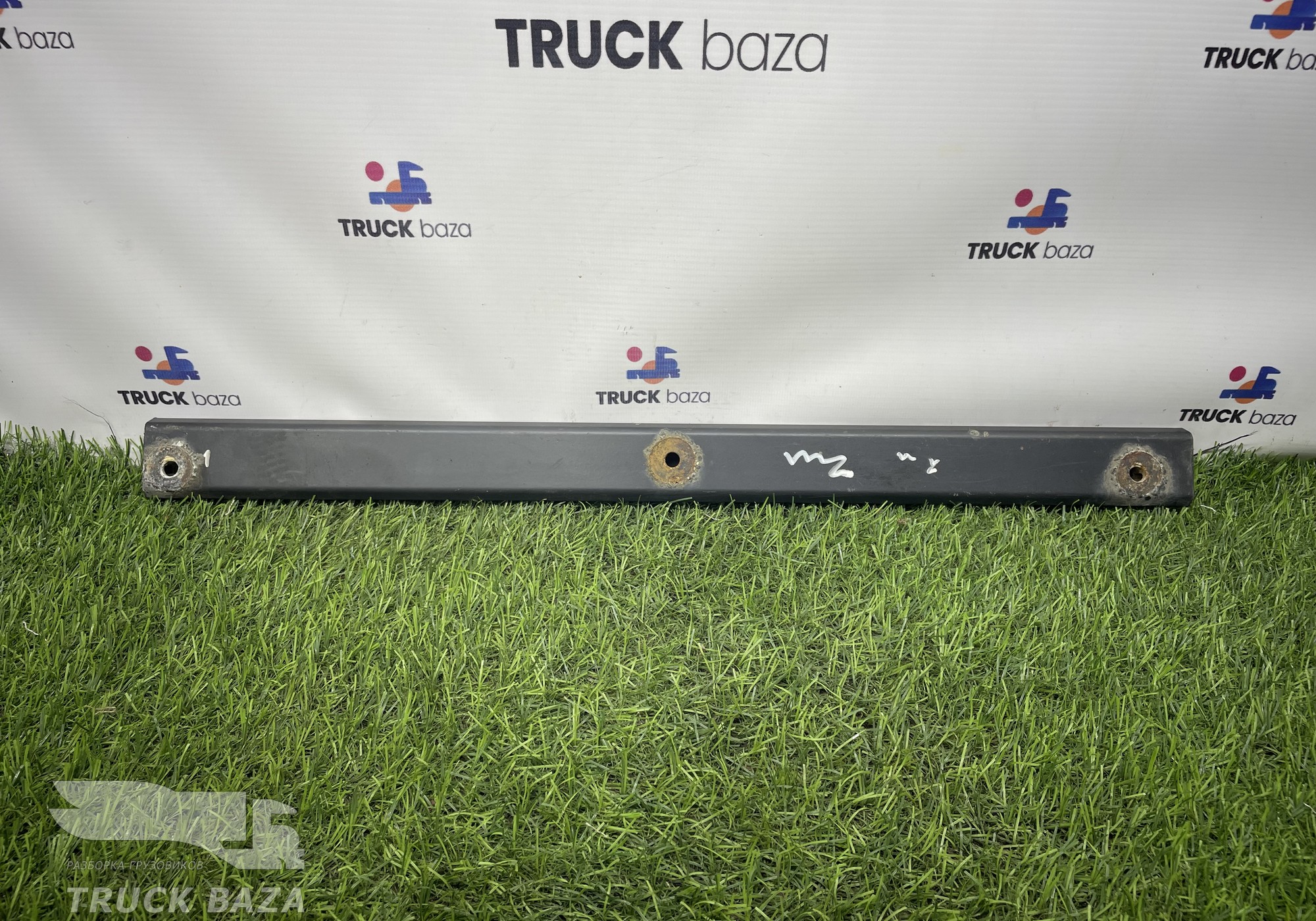 1397856 Кронштейн брызговика для Scania