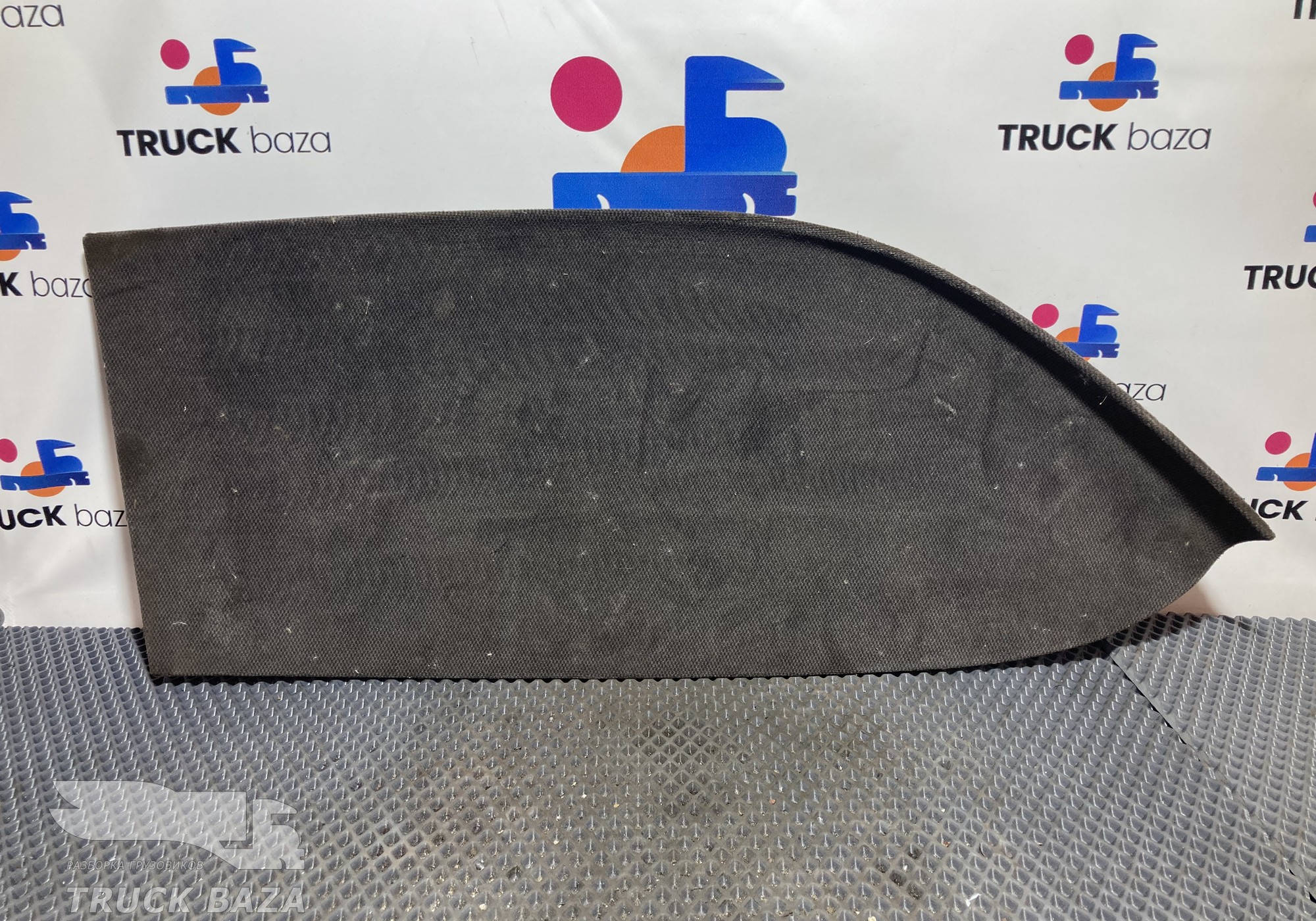 9437200770 Накладка обшивки двери левой