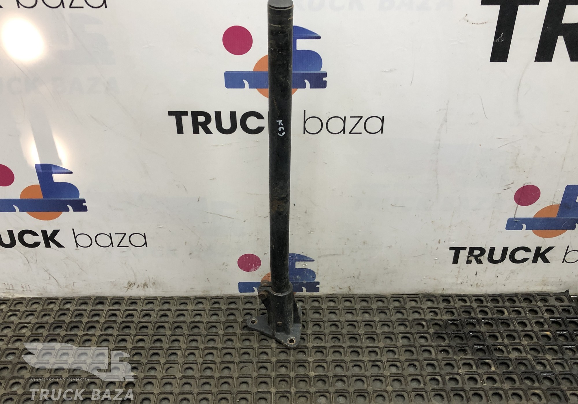 5490840413540 Кронштейн крыла заднего для КАМАЗ 5490 (с 2013)