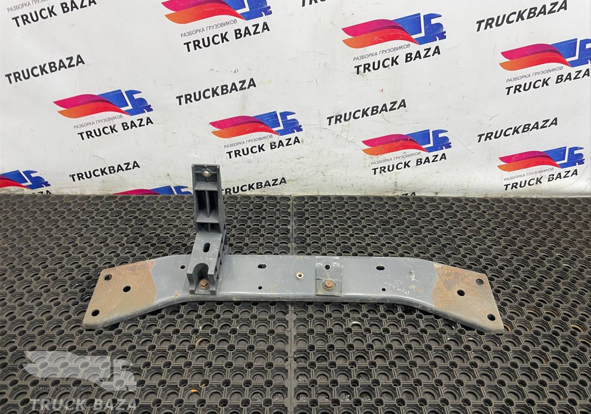 5010615968 Траверса рамы поперечная для Renault Premium II (с 2005 по 2013)