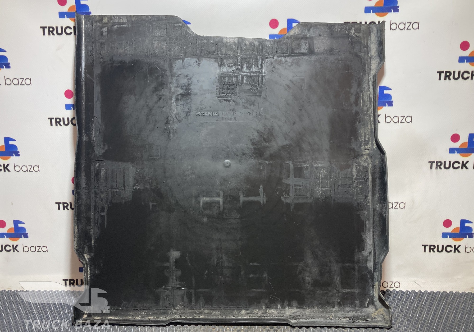 1347817 Коврик ящика АКБ