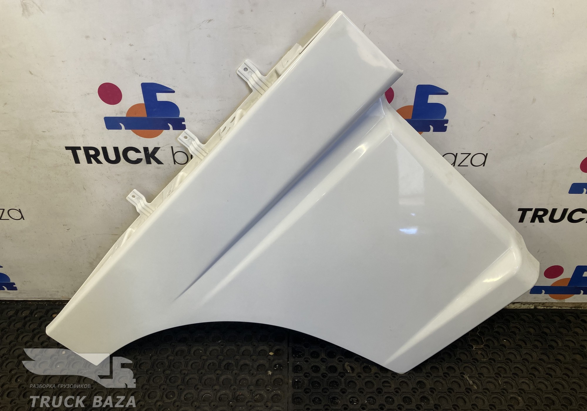 1295620 Продолжение двери правой для Daf