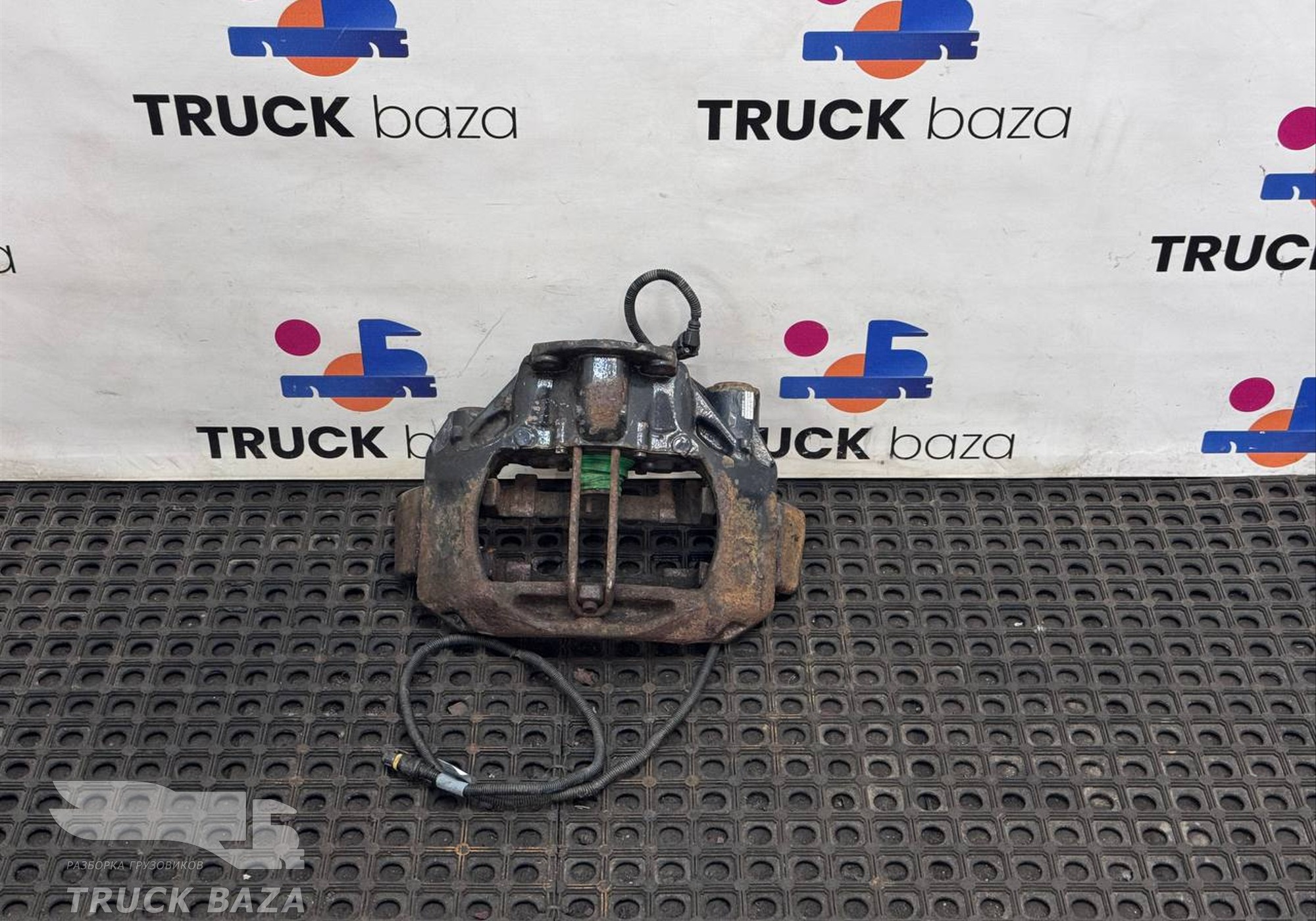 81508046637 Суппорт задний левый для Man TGX I (с 2007)
