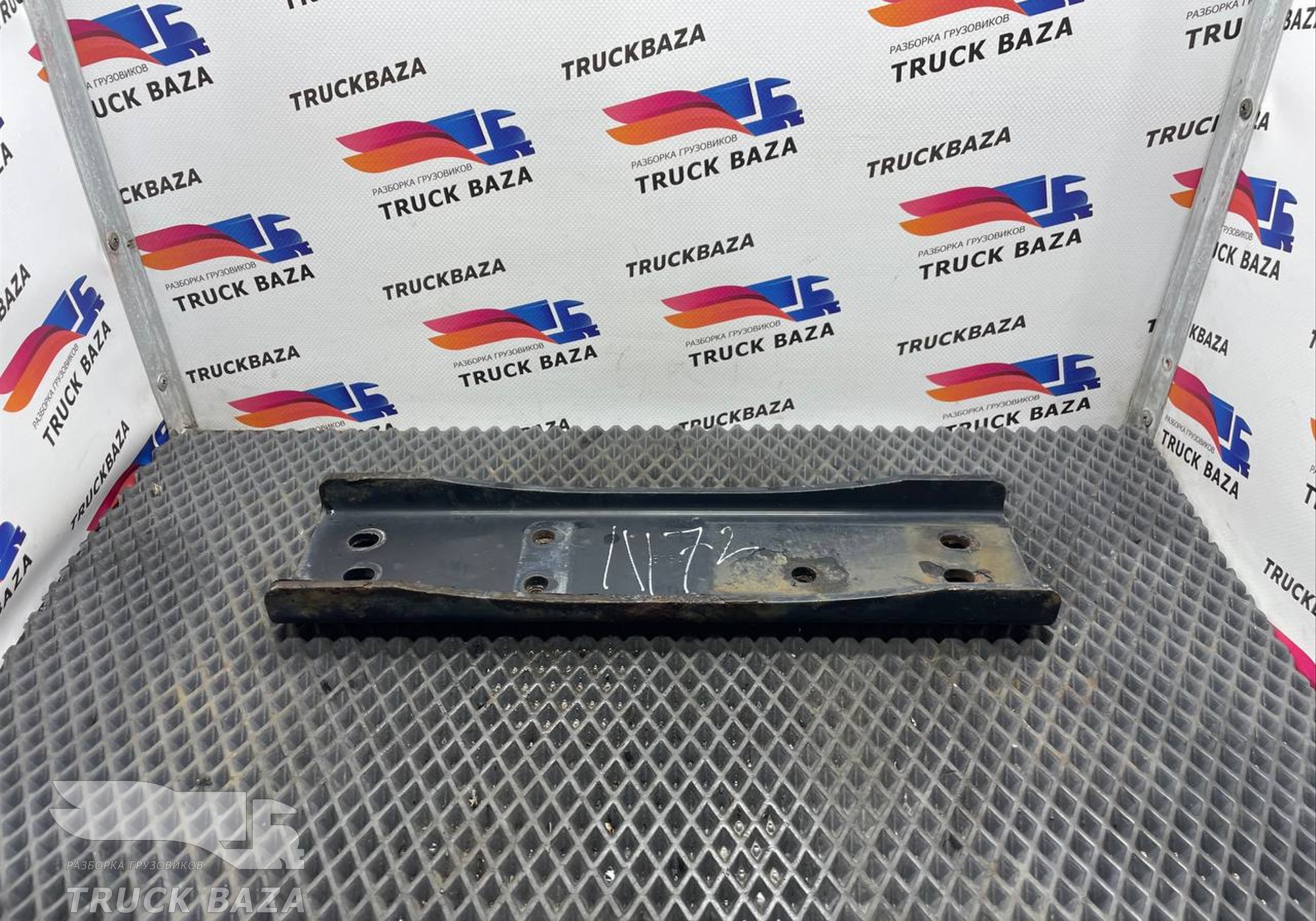 81155115154 Кронштейн бака AdBlue для Man TGX II (с 2012)
