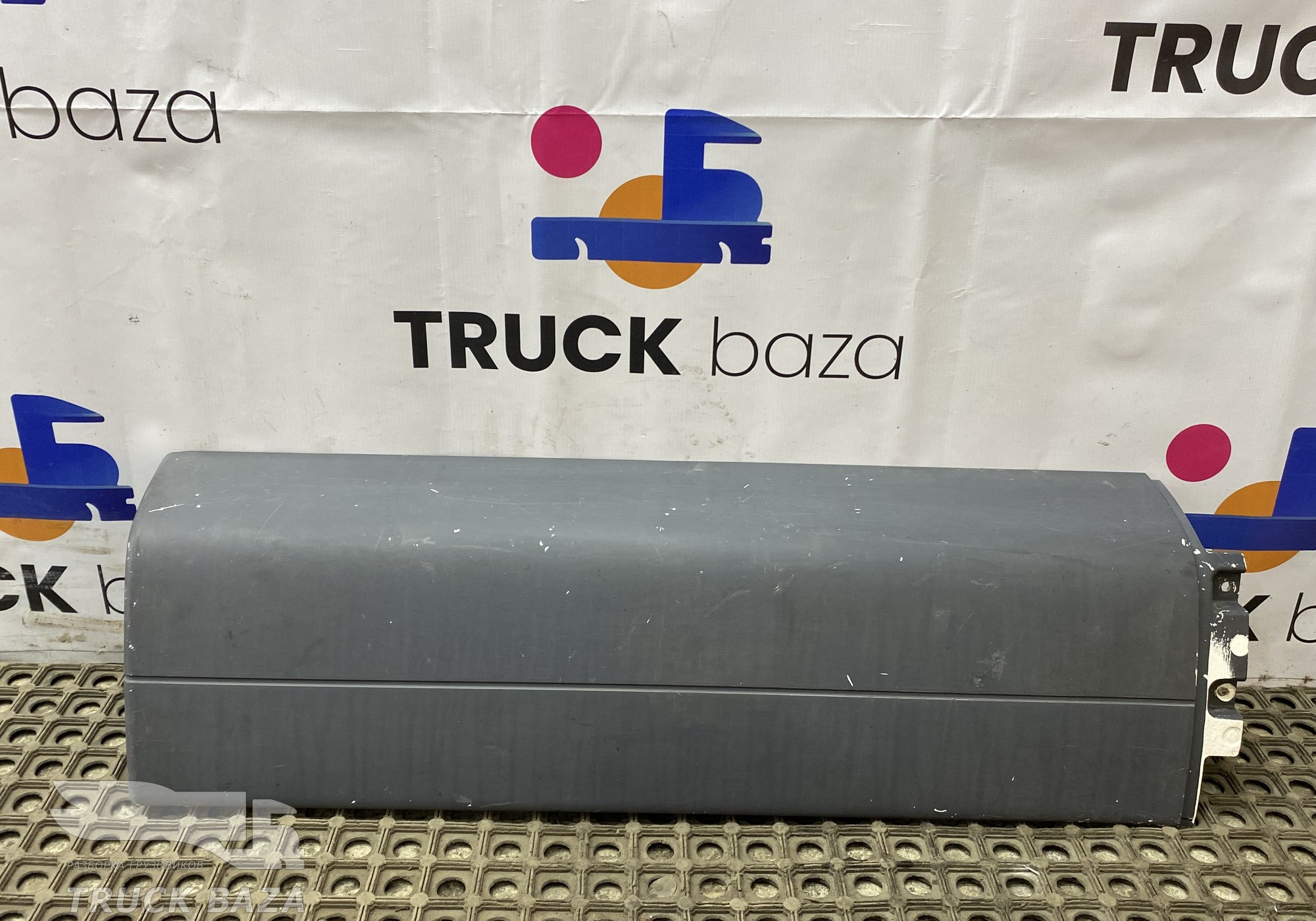 82615100066 Продолжение крыла правое