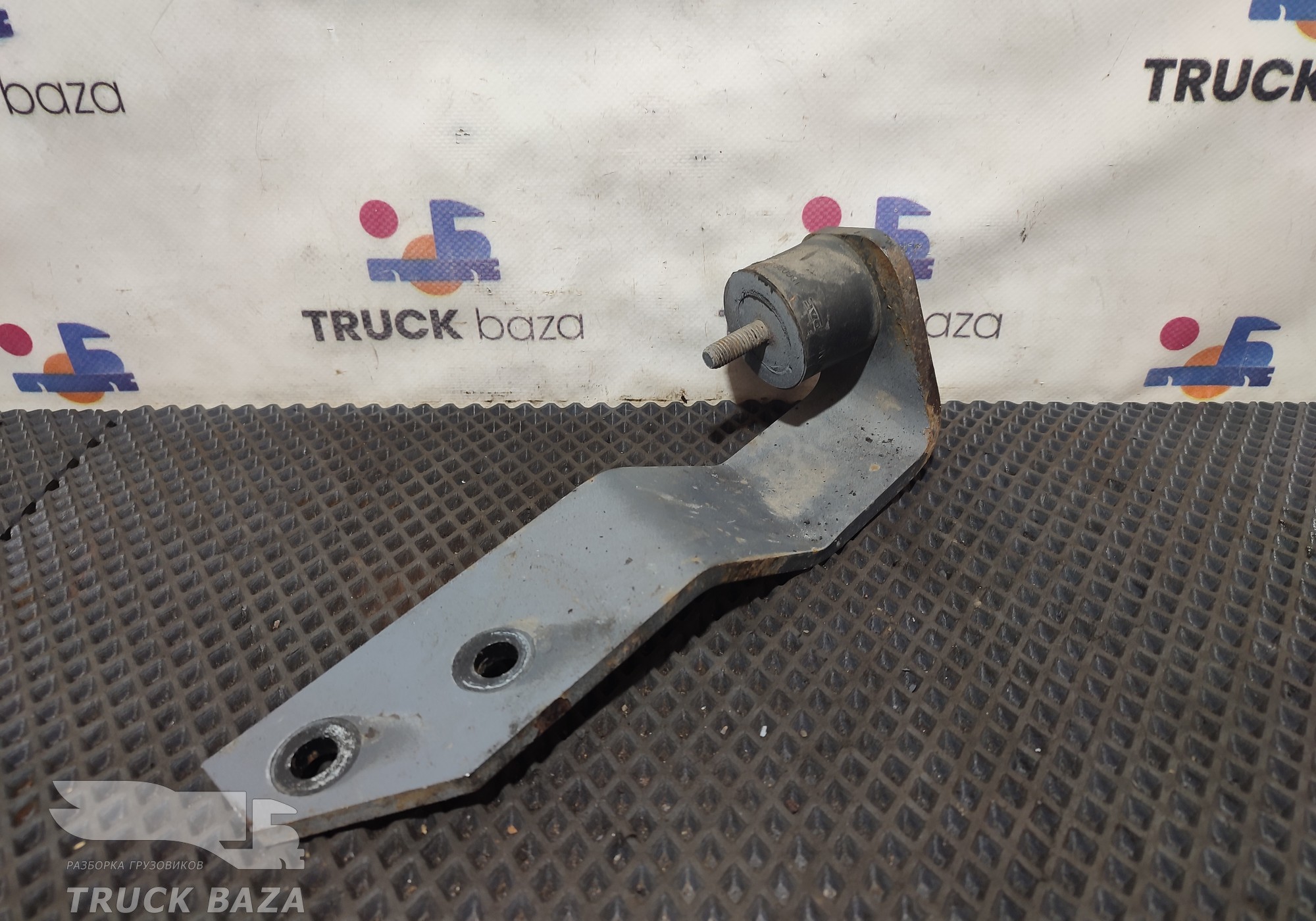 1682925 Кронштейн глушителя для Daf XF105 (с 2005)