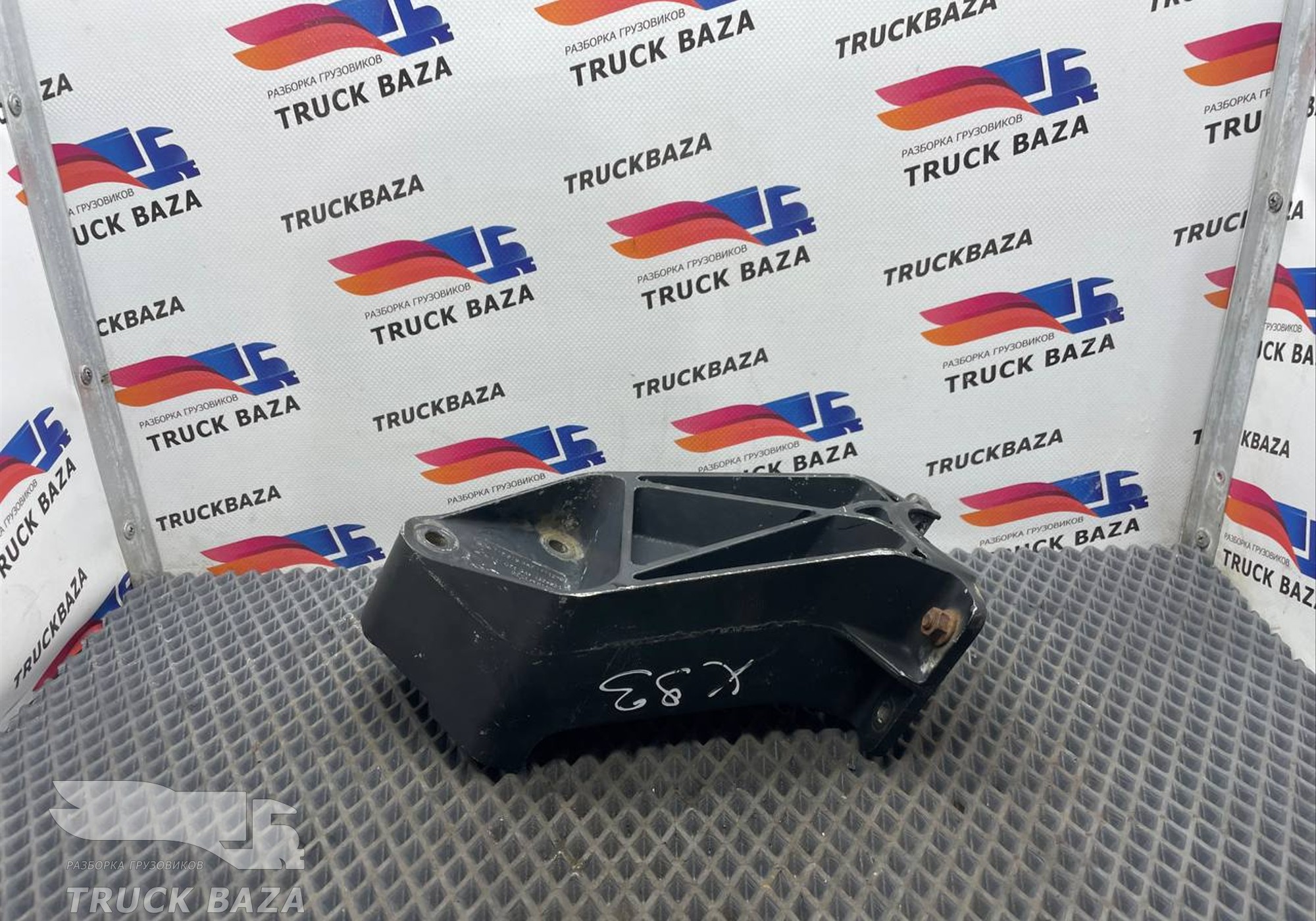 1371226 Кронштейн крепления крыла для Daf XF106 (с 2012)