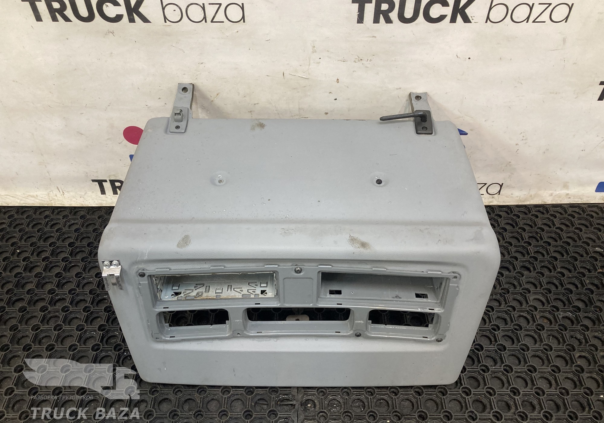 5702221 Накладка верхней консоли для КАМАЗ 5490 (с 2013)