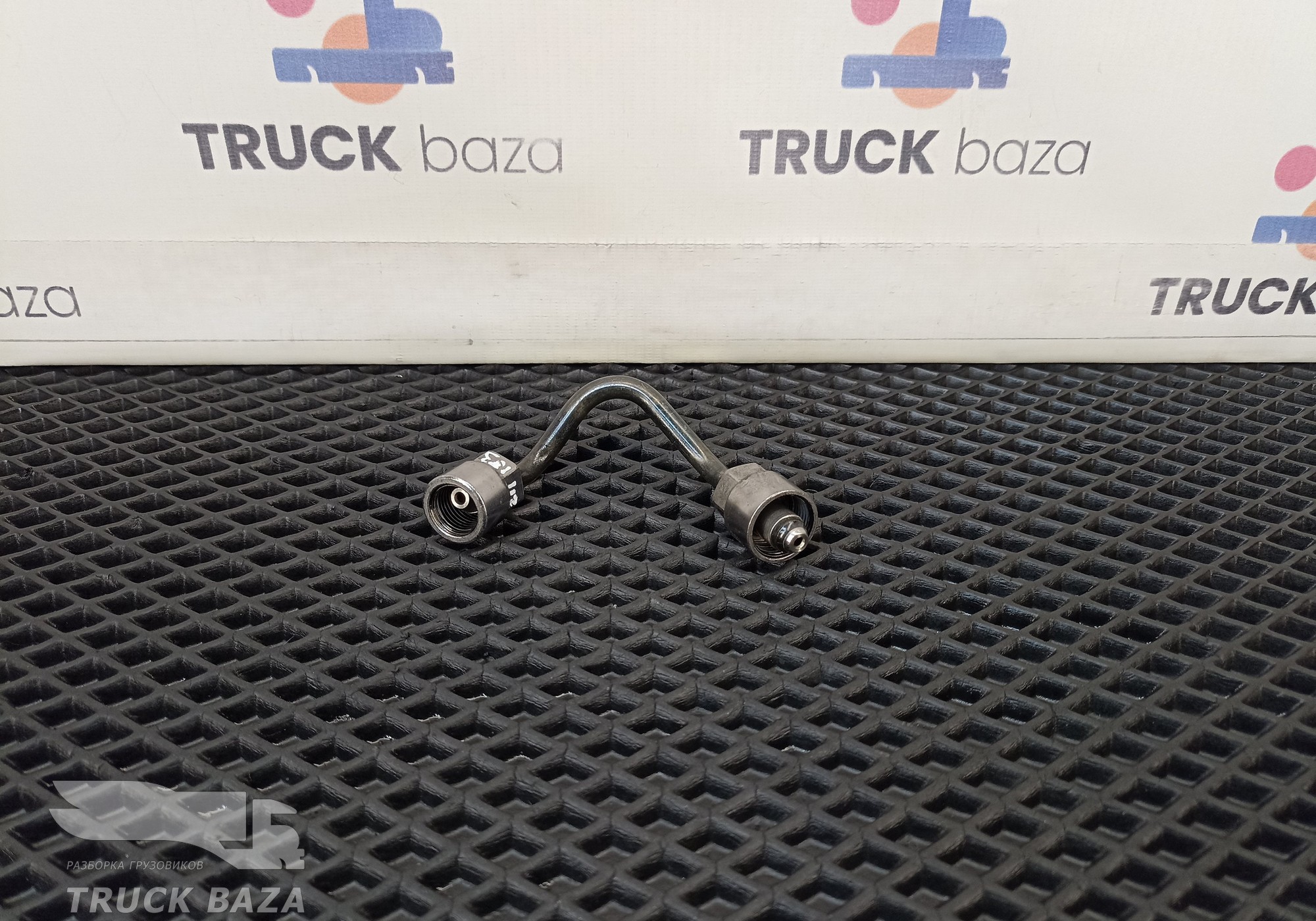 7421883460 Трубка топливная для Volvo