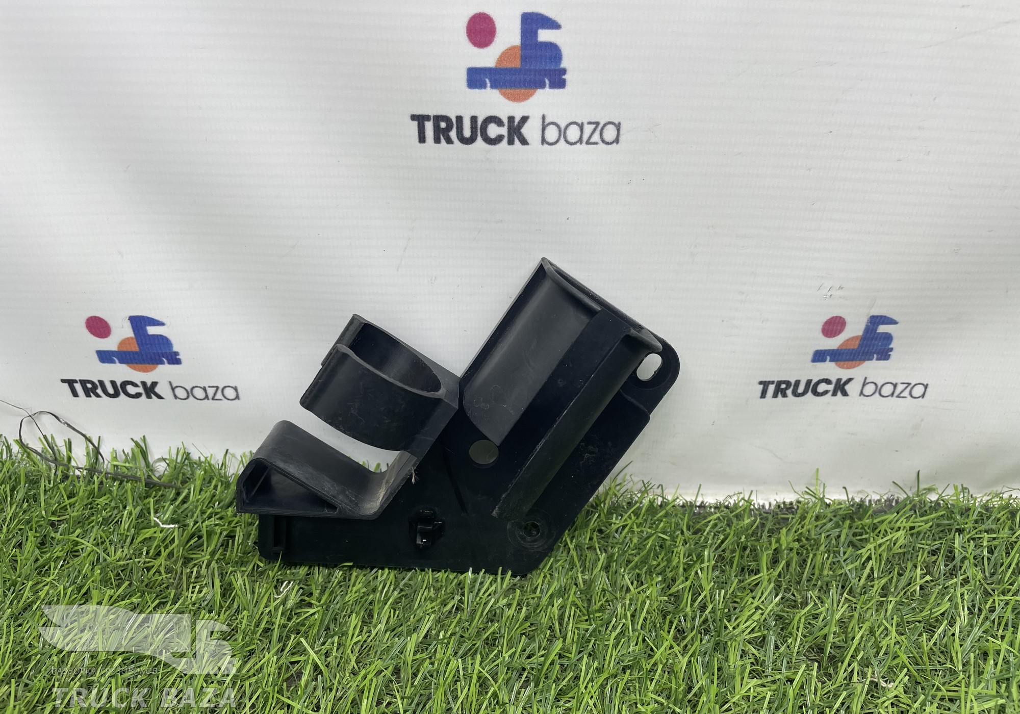 549014016020 Кронштейн пульта управления опрокидыванием кабины для КАМАЗ 54901