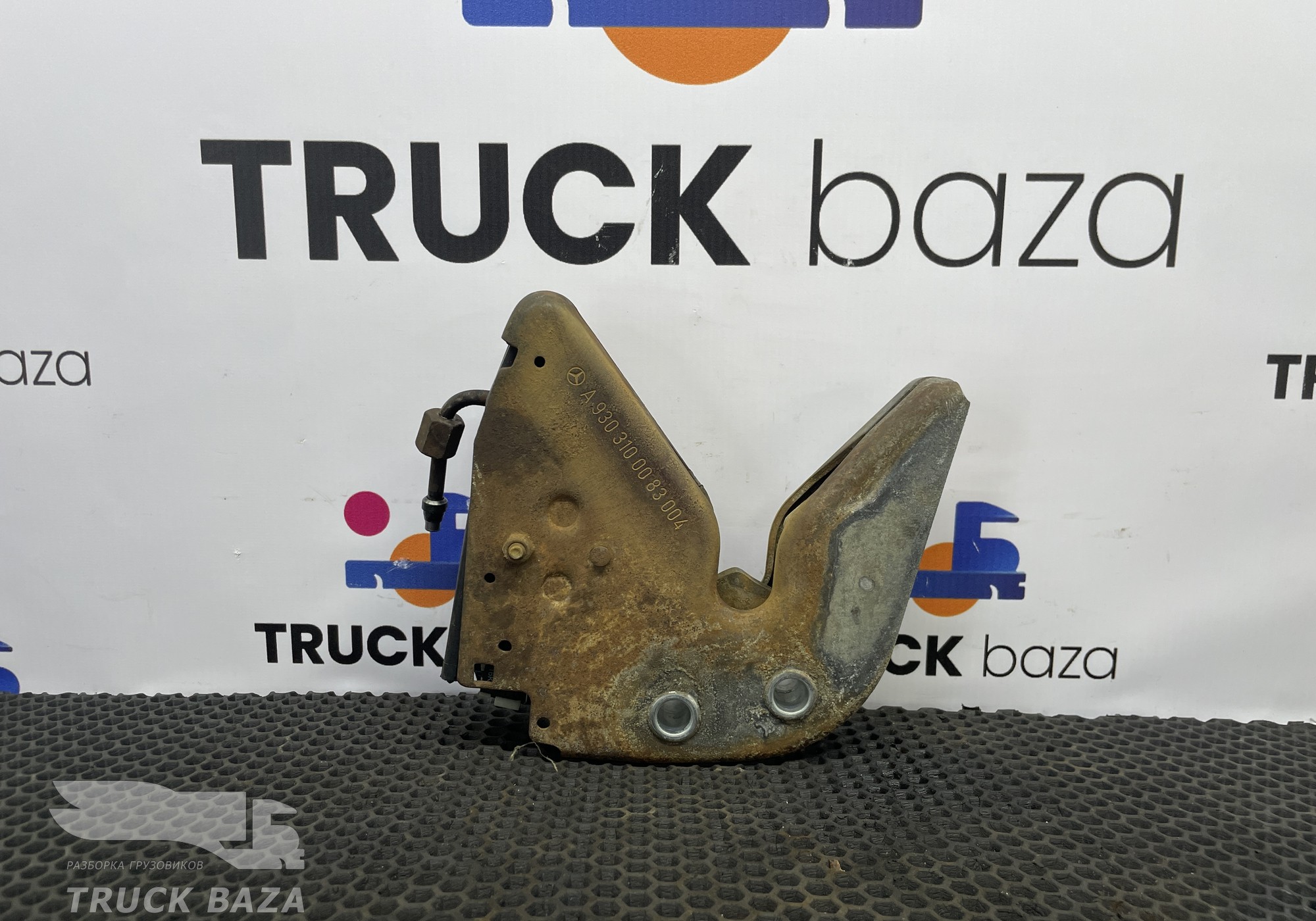 A9303100083 Замок кабины левый для Mercedes-Benz Axor