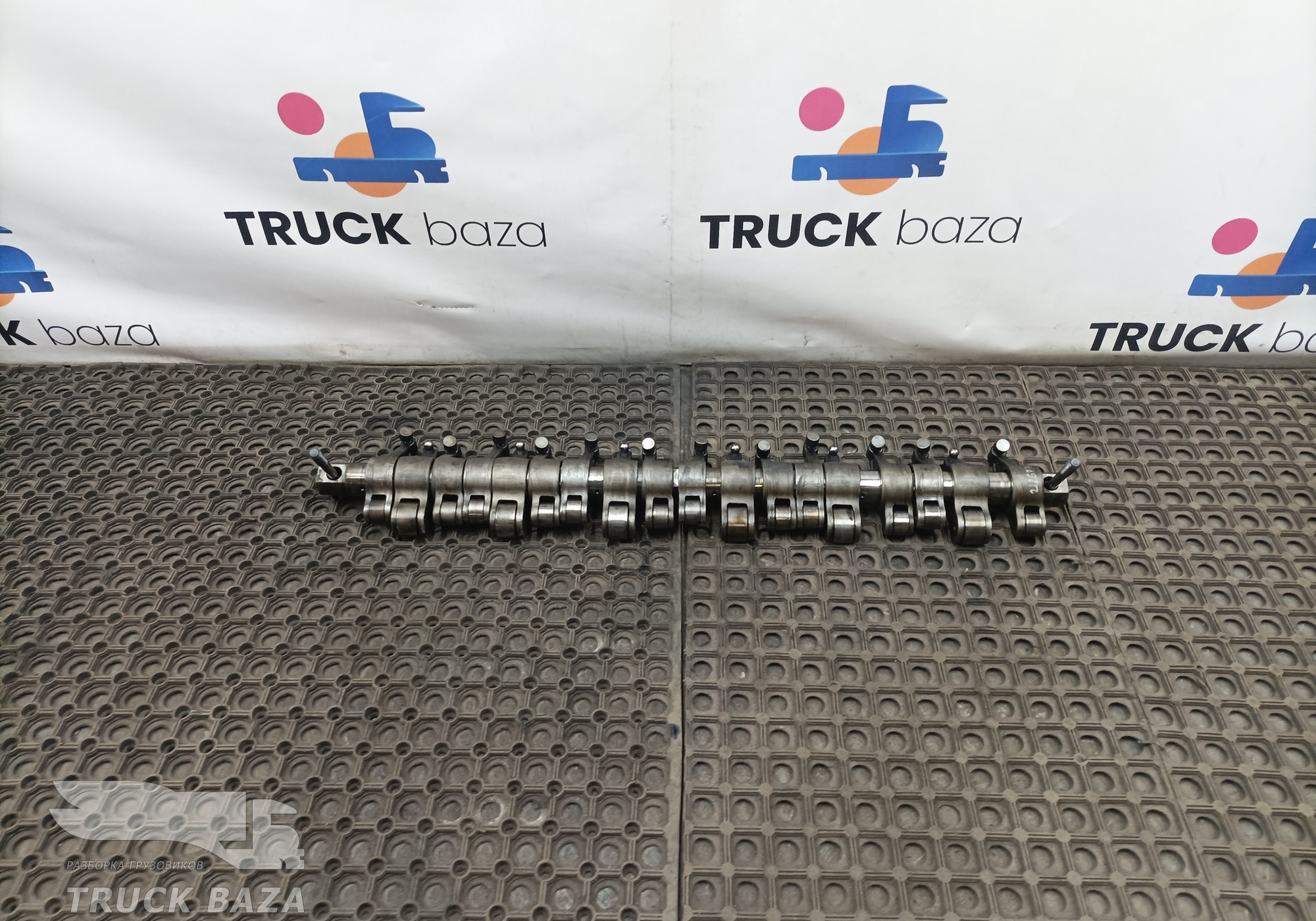 7421539423 Ось коромысел DXI11 для Volvo FM III (с 2013)