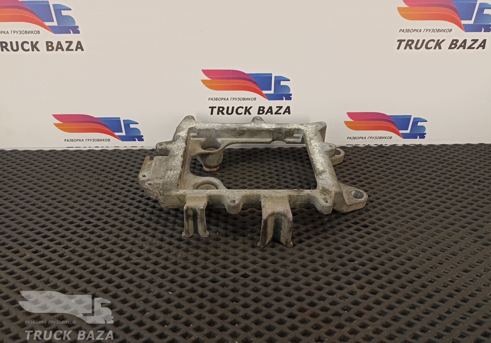 51116403034 Кронштейн блока управления ДВС для Man TGX