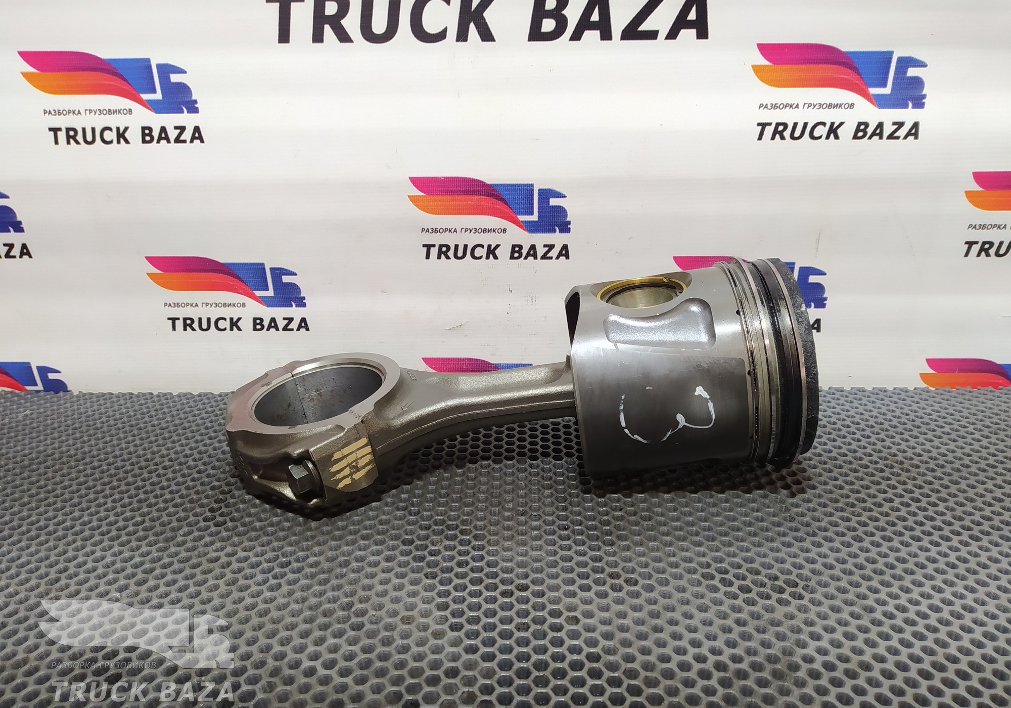 2996141 Поршень с шатуном для Iveco Stralis II Hi-Way (с 2012)