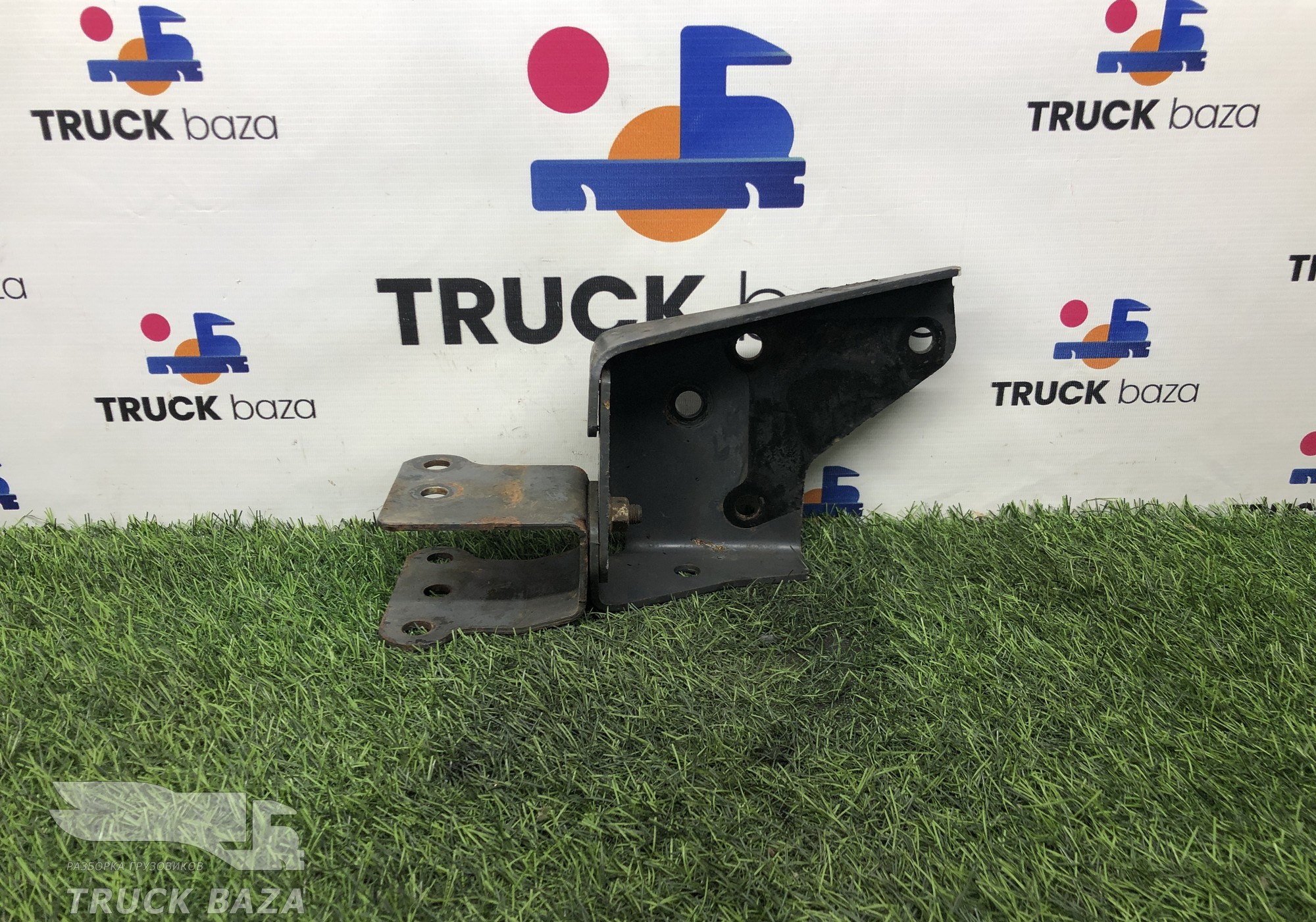 A9428910331 Кронштейн кабины задний правый