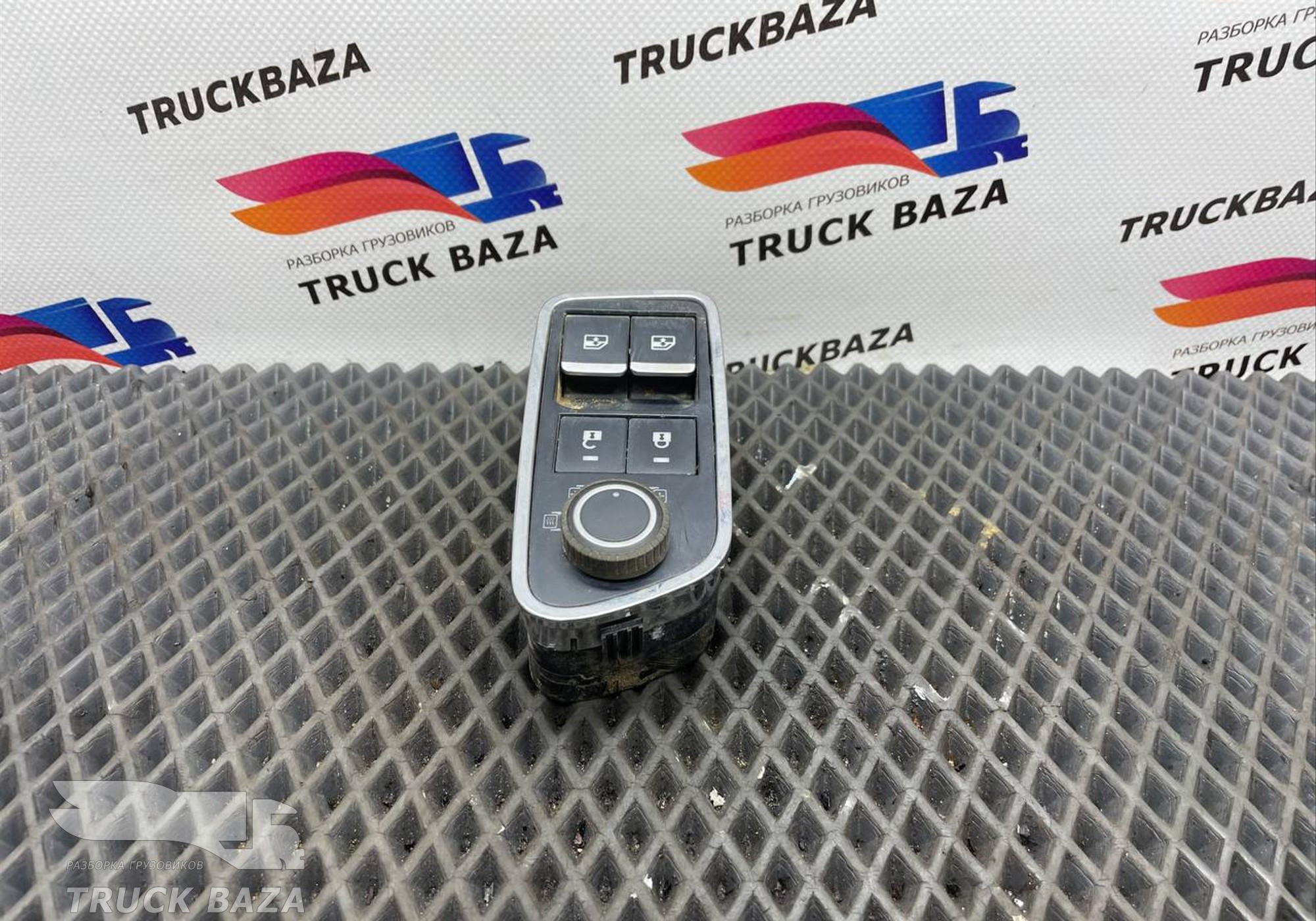 DZ97189584598 Блок управления стеклоподъемниками правый для Shacman X3000 (с 2014)