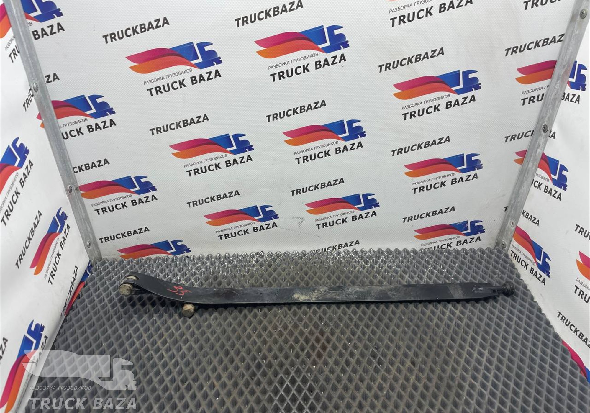 1906956 Крепежная лента бака AdBlue для Daf XF106 (с 2012)