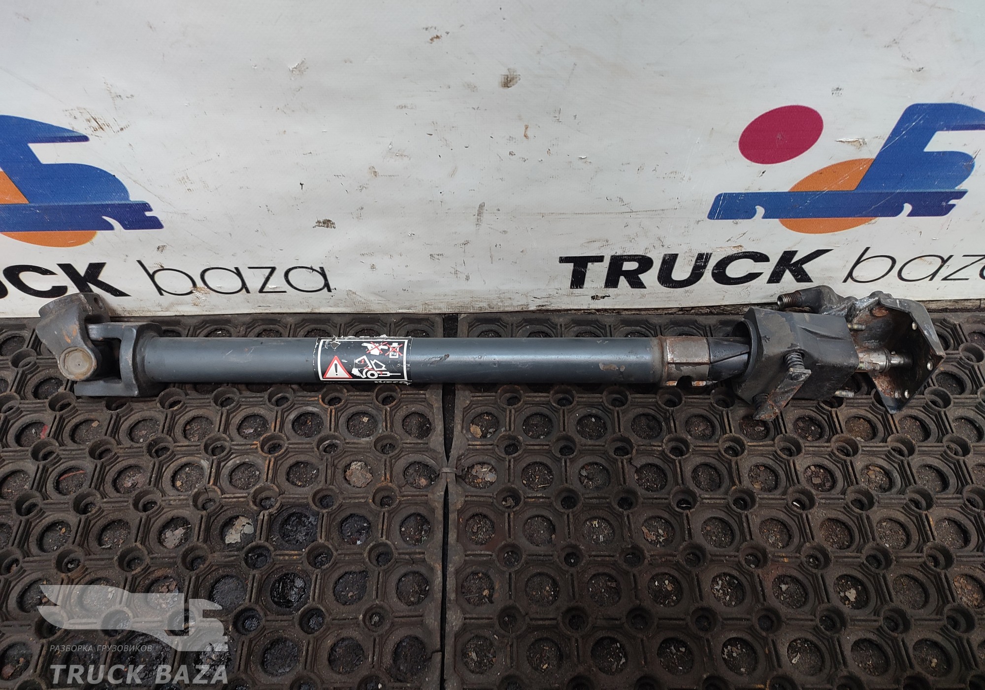 504007393 Кардан рулевой