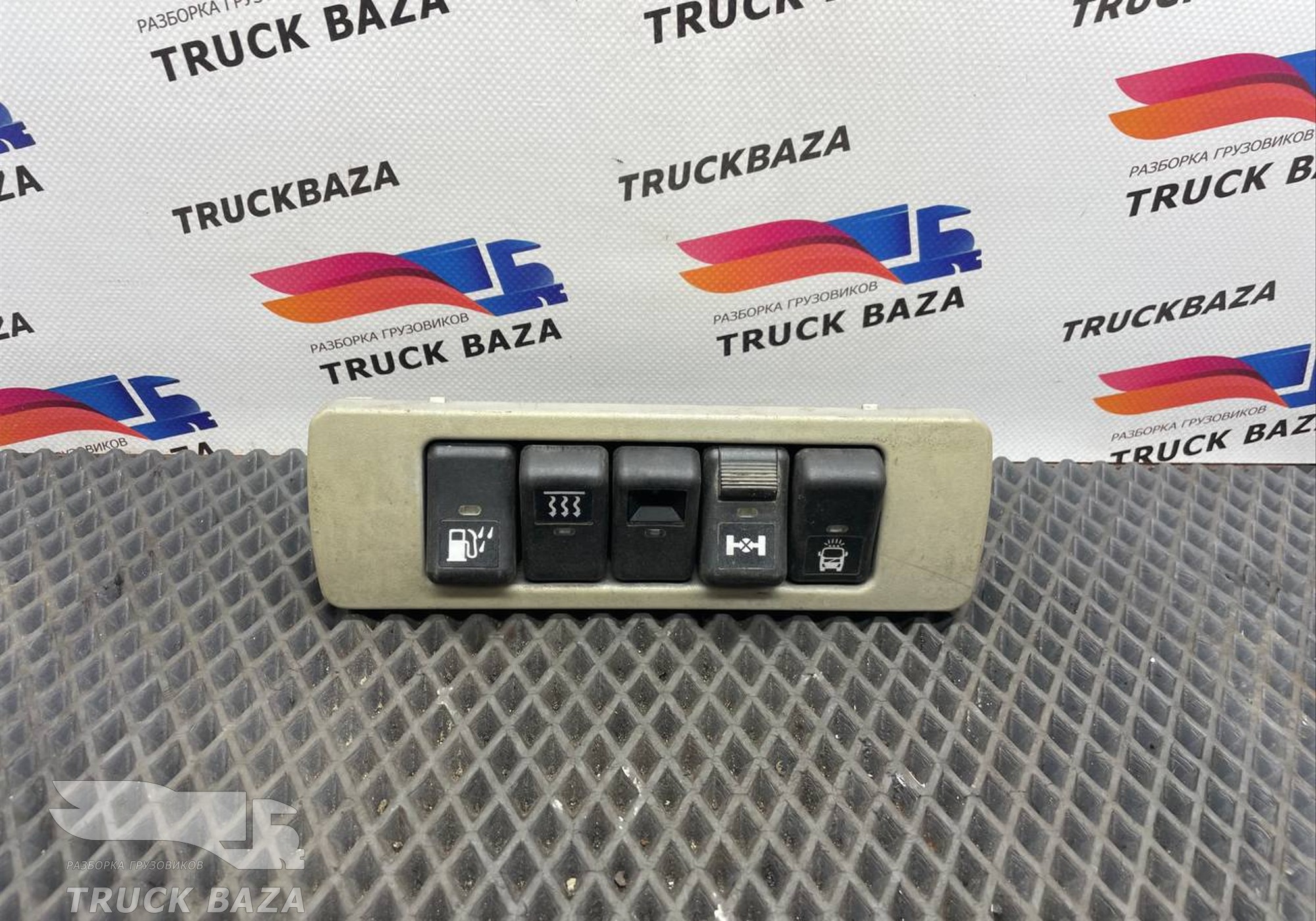20372024 Блок кнопок для Volvo FM II (с 2002)