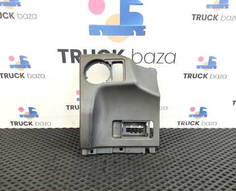 81617010352 Накладка торпедо для Man