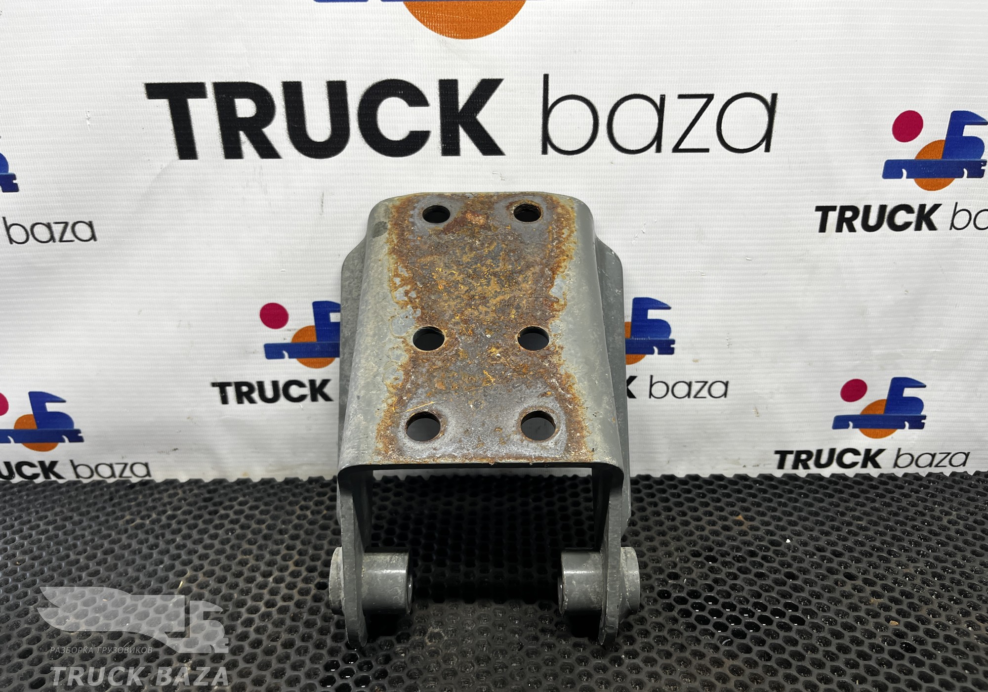 WG9925688102 Кронштейн амортизатора заднего для Sinotruk Sitrak C7H