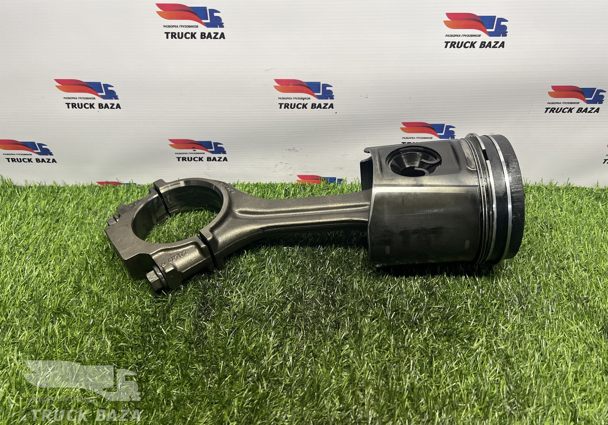 A4570301737 Поршень с шатуном