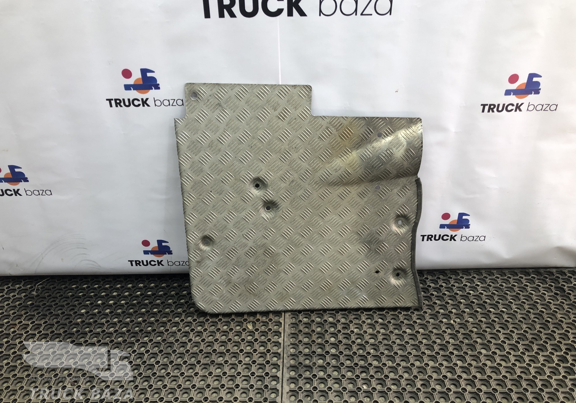 2053312 Защита глушителя