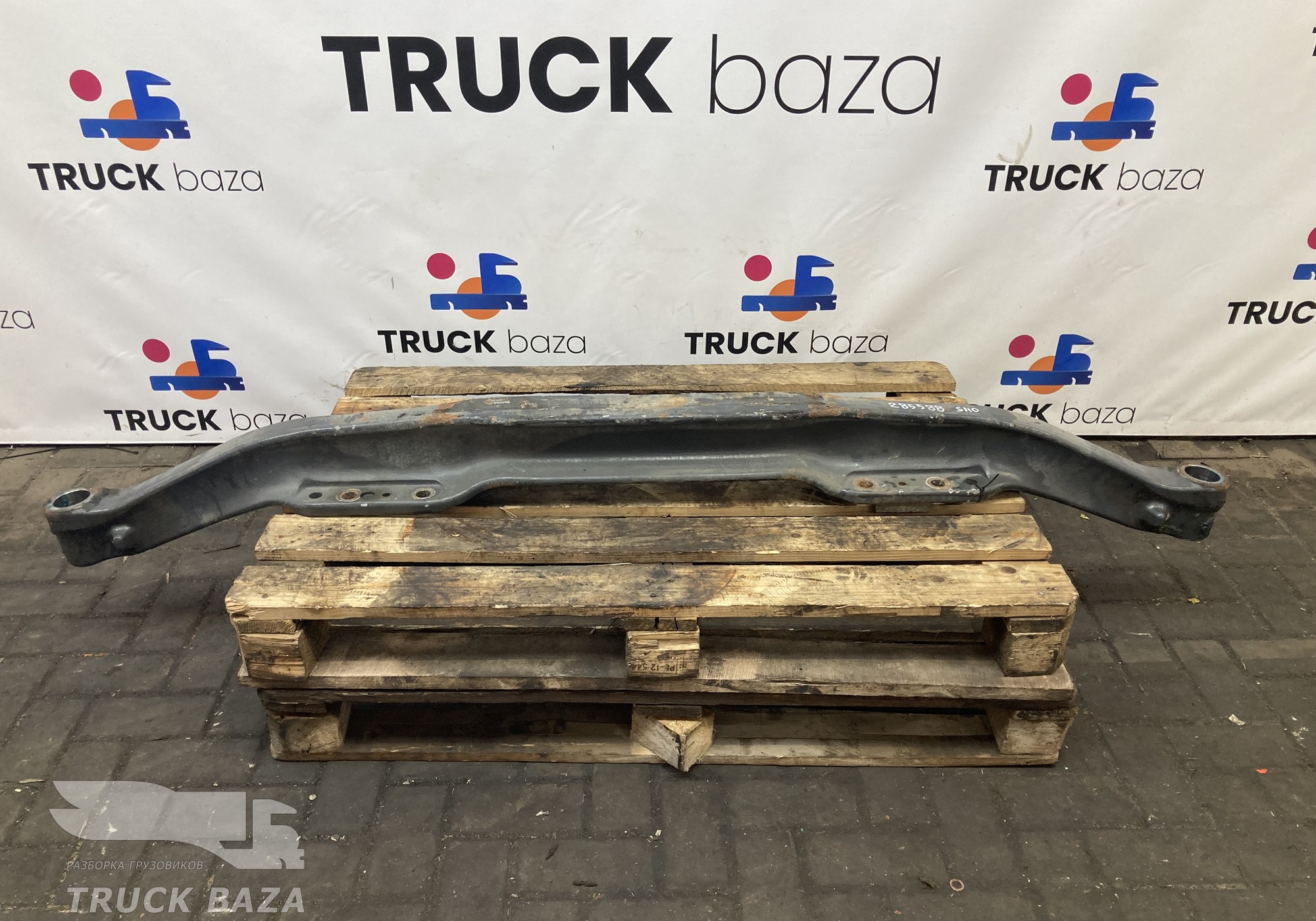 2327853 Балка передняя 2021 год для Scania 6-series R (с 2016)