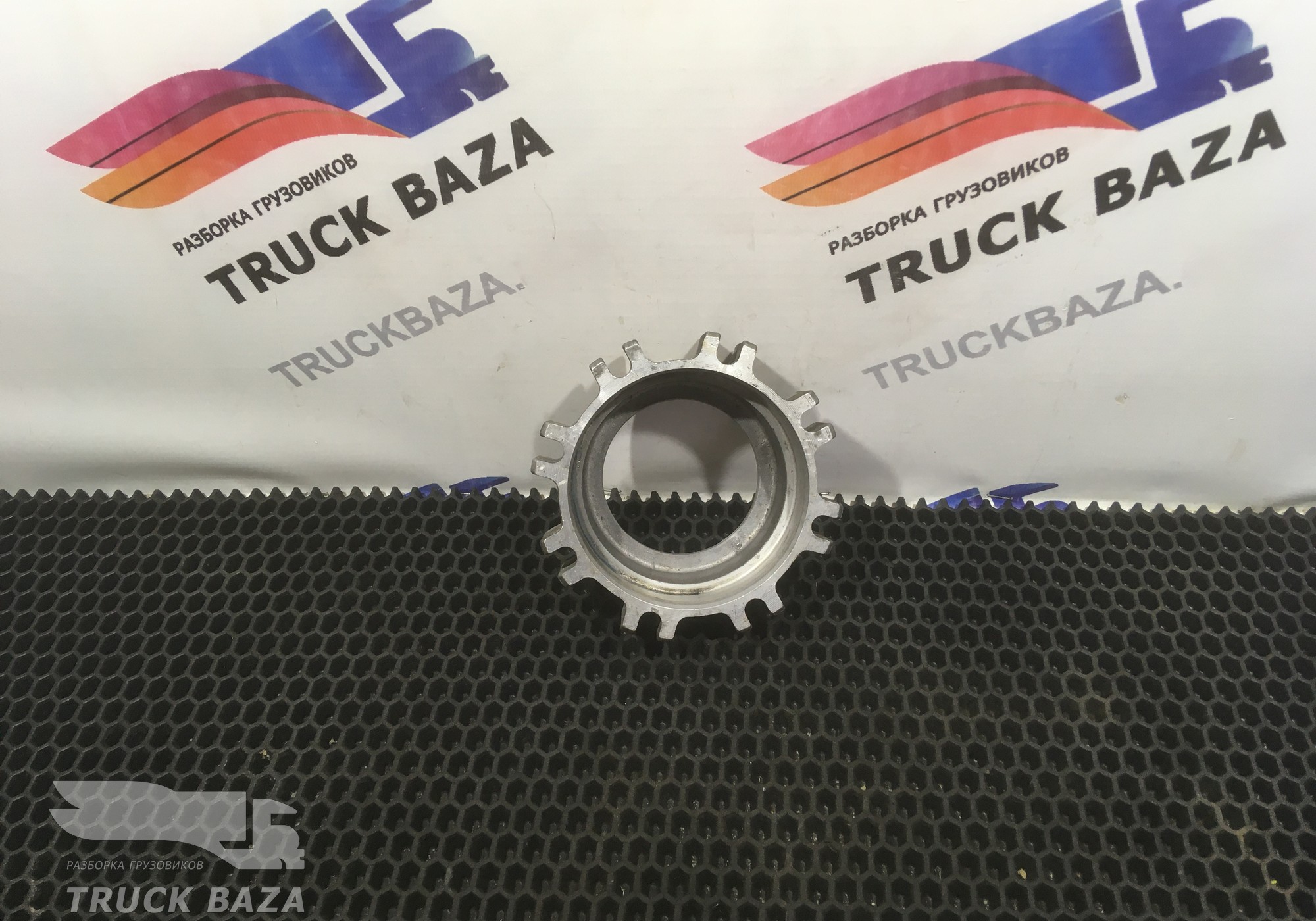 24426184 Кронштейн вискомуфты для Volvo FM